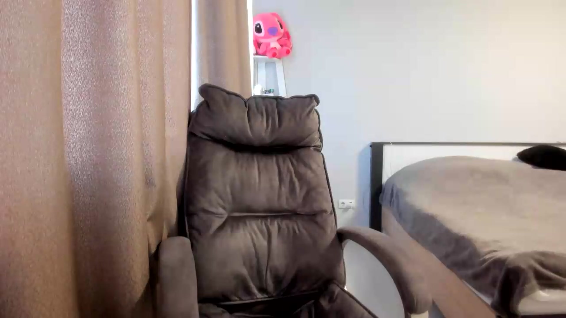 Gallery image thumbnail from Iam_Sasha's myfreecams stream on, 06/19/2026, 08:05 image 14 of 20