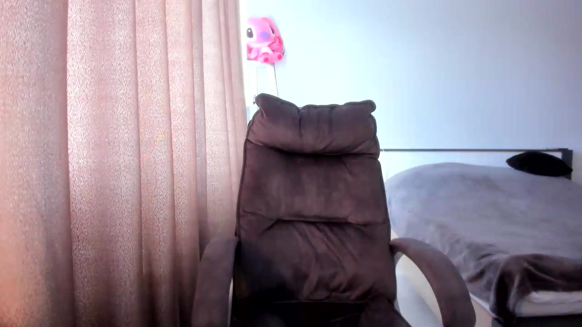 Gallery image thumbnail from Iam_Sasha's myfreecams stream on, 06/19/2026, 13:40 image 2 of 20