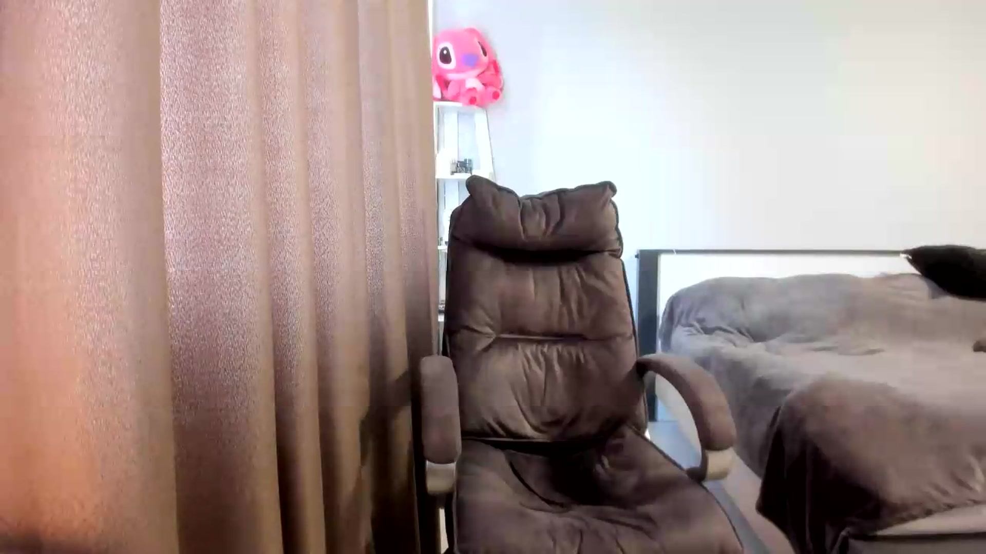 Gallery image thumbnail from Iam_Sasha's myfreecams stream on, 06/22/2026, 11:41 image 14 of 20