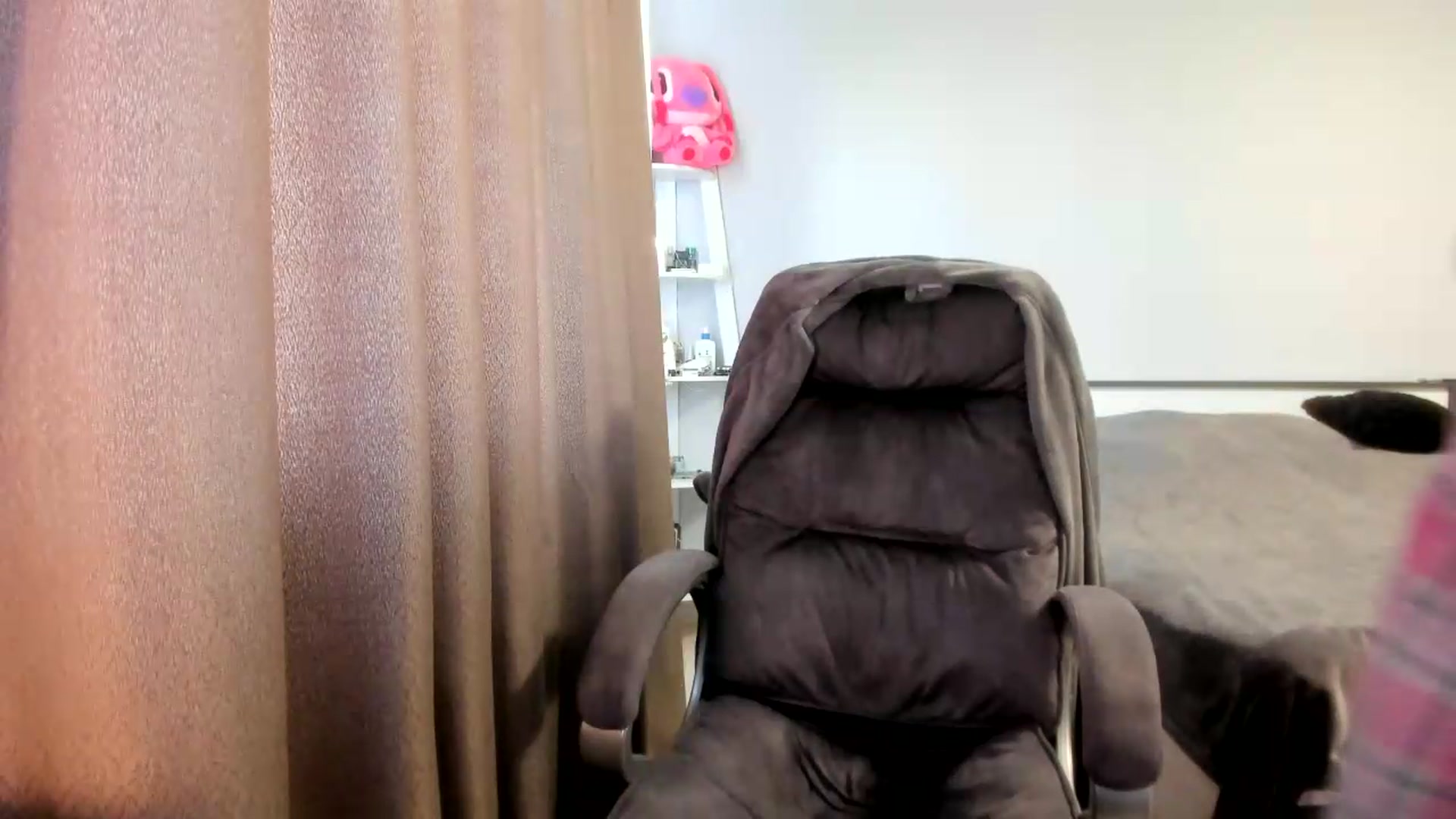 Gallery image thumbnail from Iam_Sasha's myfreecams stream on, 06/24/2026, 09:15 image 8 of 20