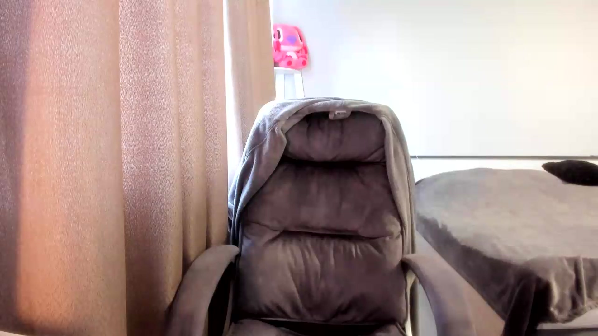 Gallery image thumbnail from Iam_Sasha's myfreecams stream on, 06/24/2026, 09:15 image 2 of 20
