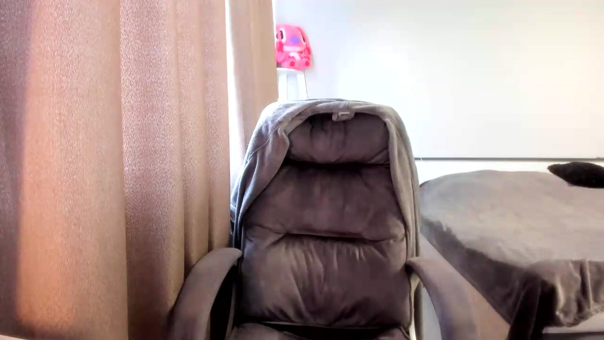 Gallery image thumbnail from Iam_Sasha's myfreecams stream on, 06/24/2026, 09:15 image 3 of 20