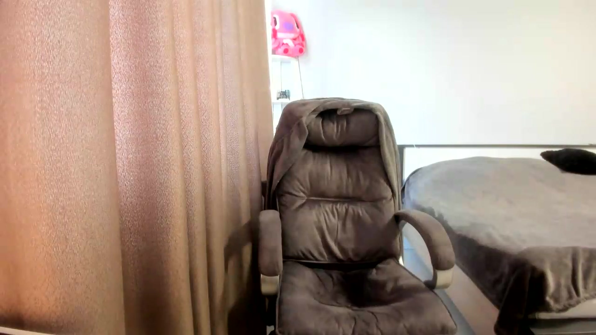 Gallery image thumbnail from Iam_Sasha's myfreecams stream on, 06/24/2026, 11:45 image 7 of 20