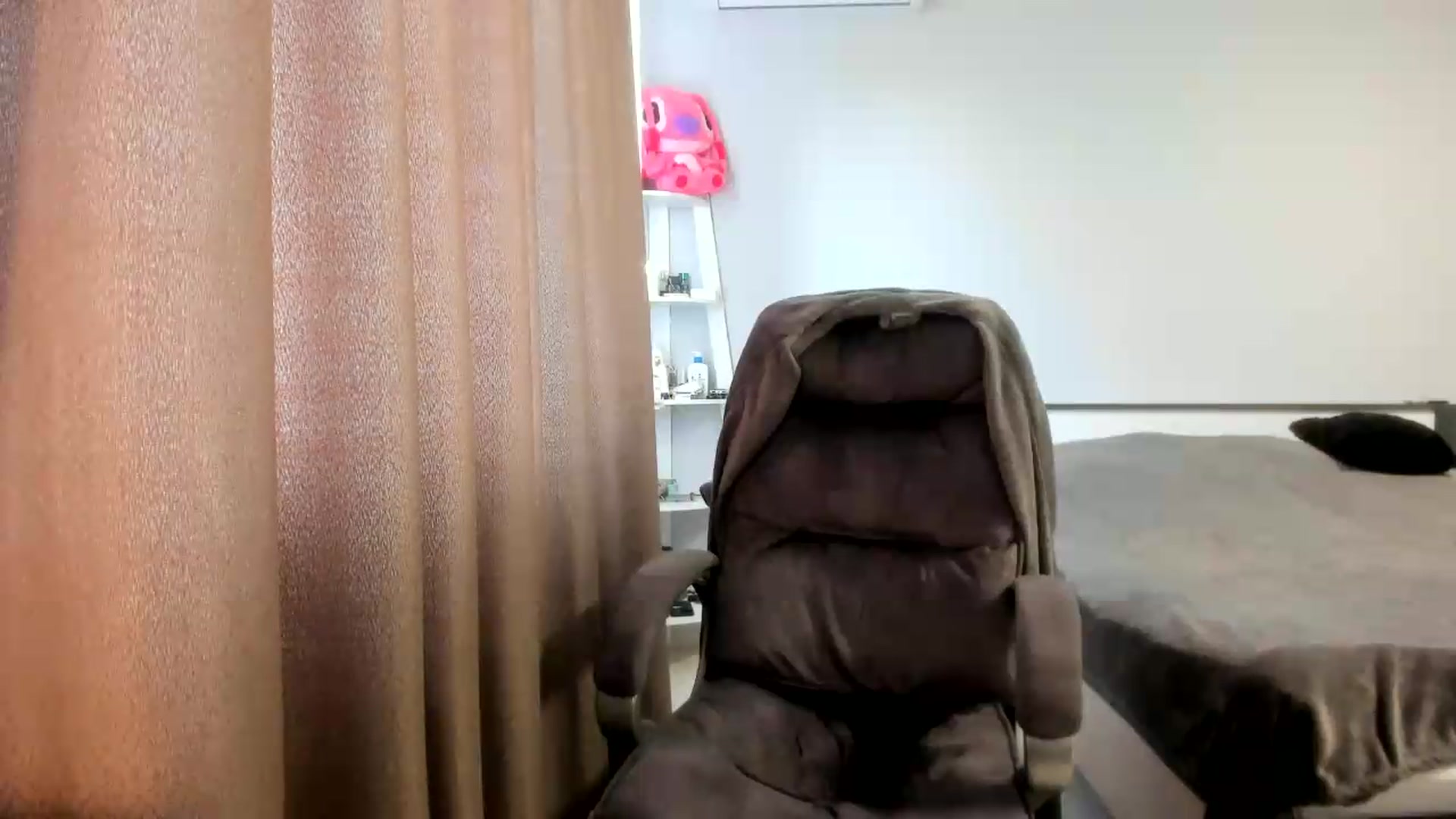 Gallery image thumbnail from Iam_Sasha's myfreecams stream on, 06/24/2026, 11:45 image 20 of 20