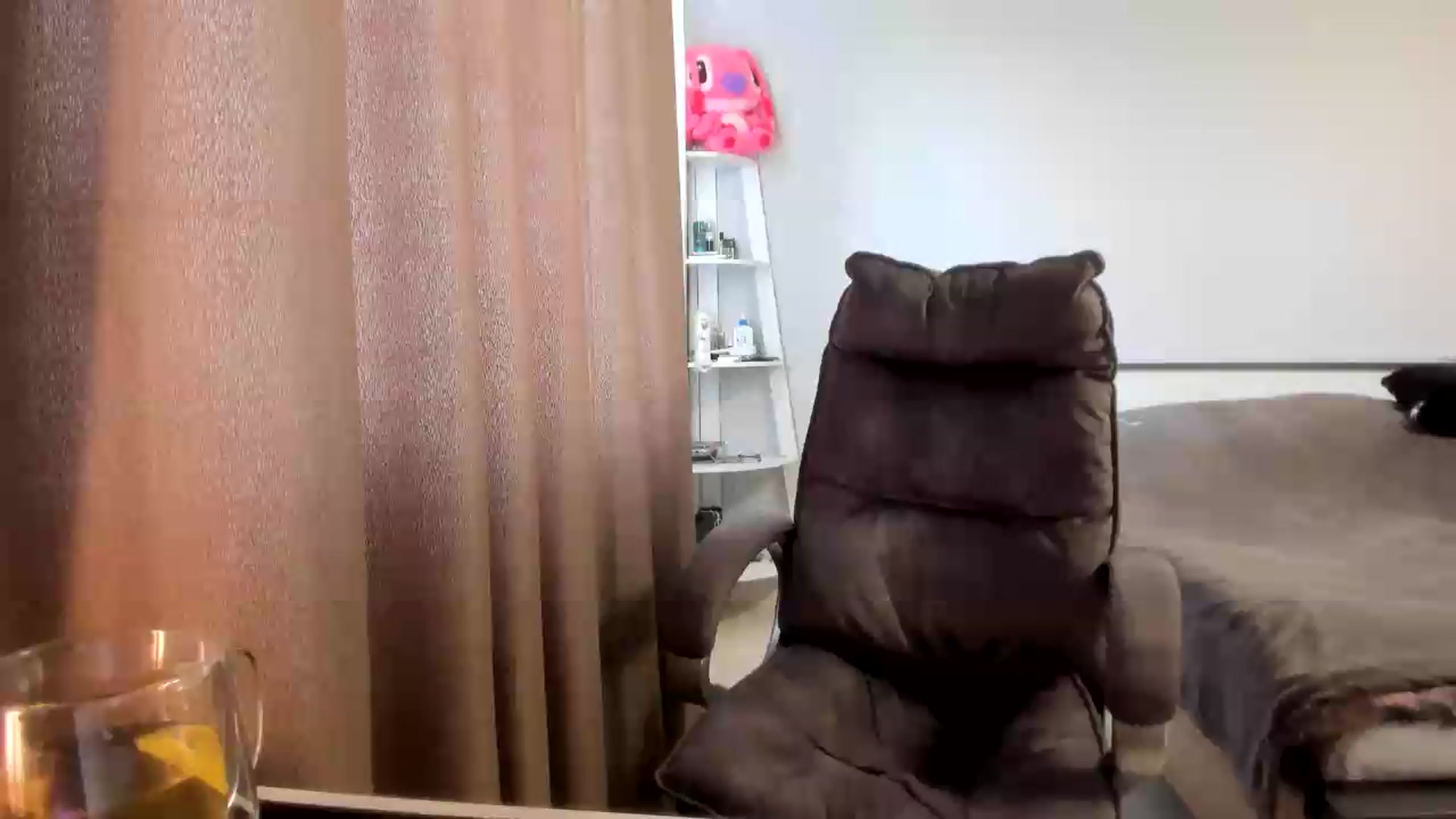 Gallery image thumbnail from Iam_Sasha's myfreecams stream on, 06/25/2026, 11:16 image 11 of 20