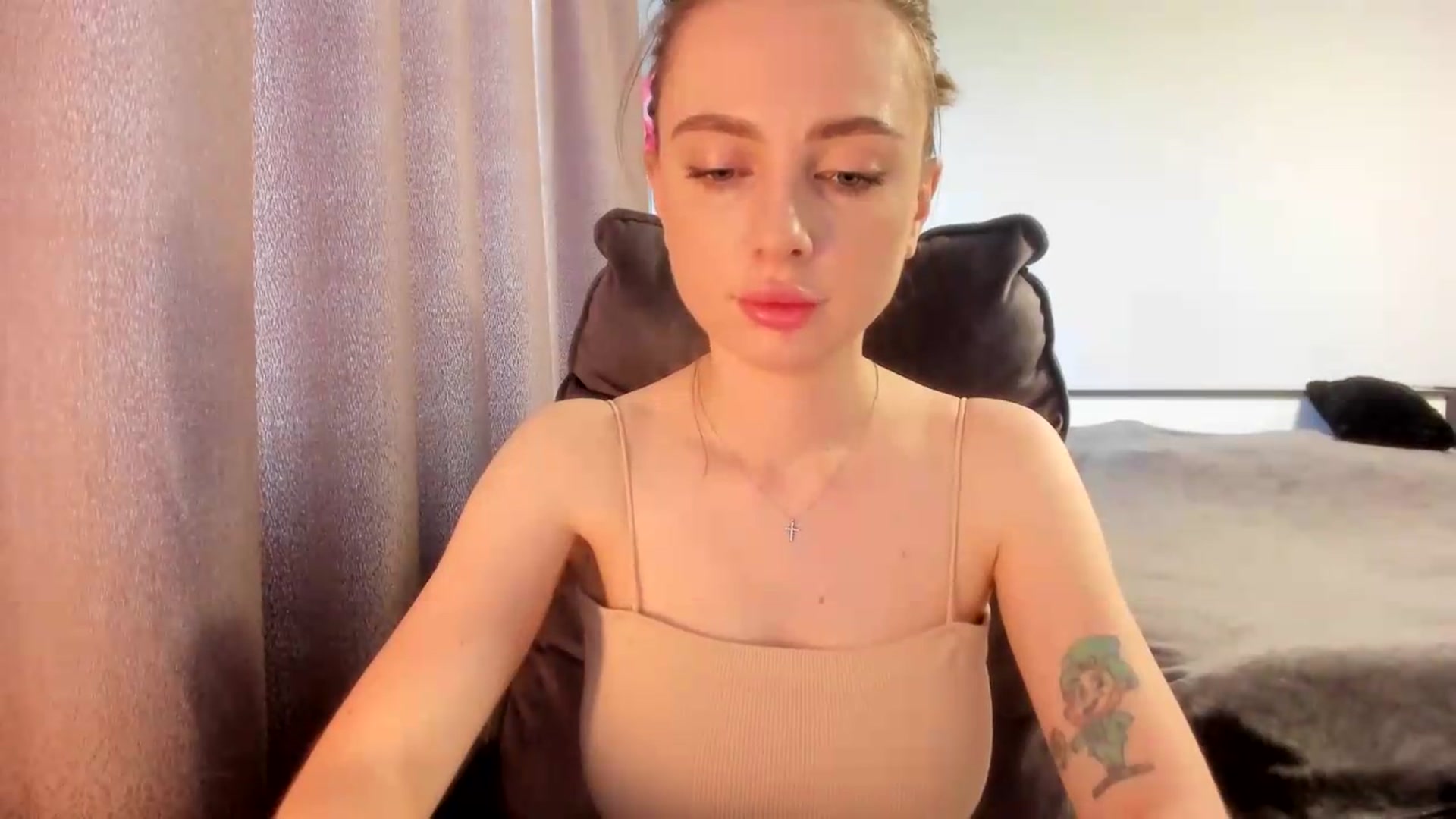 Gallery image thumbnail from Iam_Sasha's myfreecams stream on, 07/01/2026, 08:29 image 4 of 20