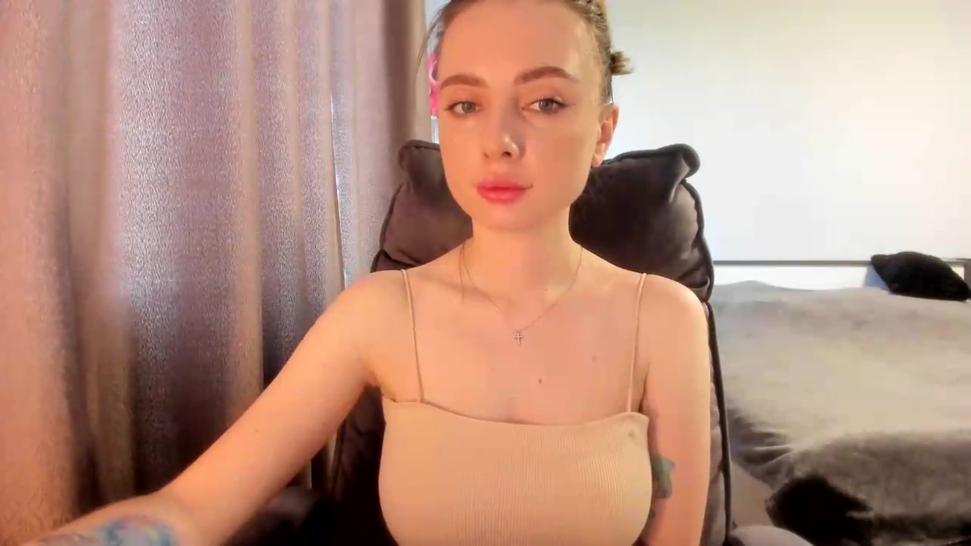 Gallery image thumbnail from Iam_Sasha's myfreecams stream on, 07/01/2026, 08:29 image 2 of 20