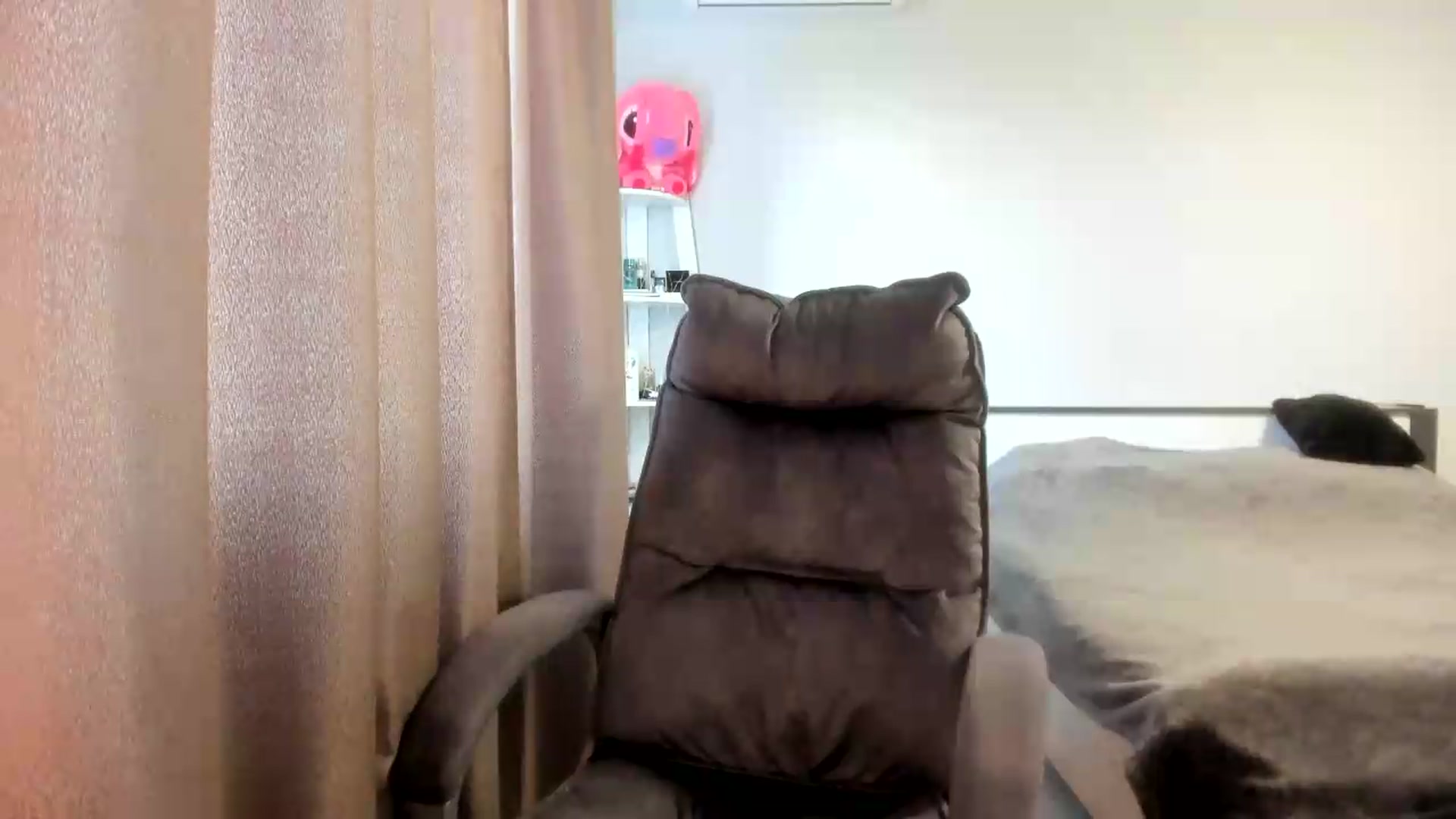Gallery image thumbnail from Iam_Sasha's myfreecams stream on, 07/01/2026, 11:30 image 18 of 20