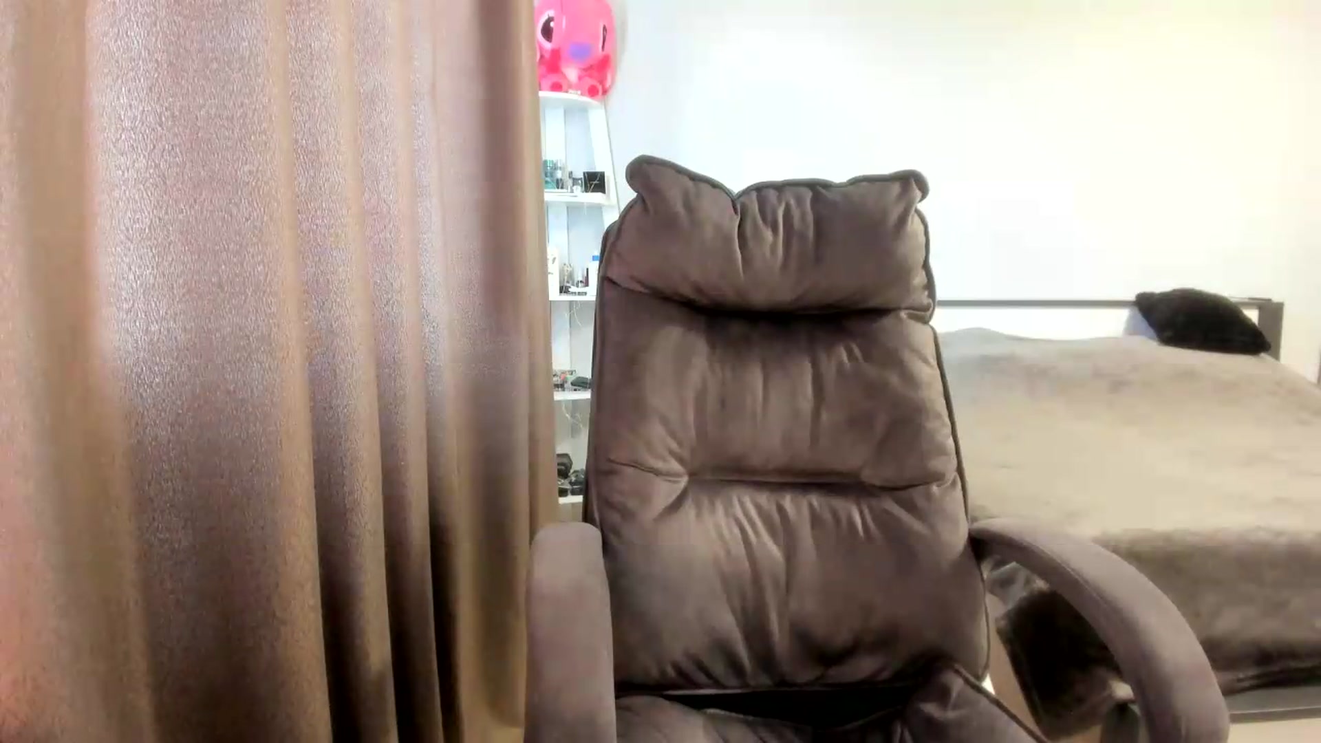 Gallery image thumbnail from Iam_Sasha's myfreecams stream on, 07/01/2026, 11:30 image 4 of 20