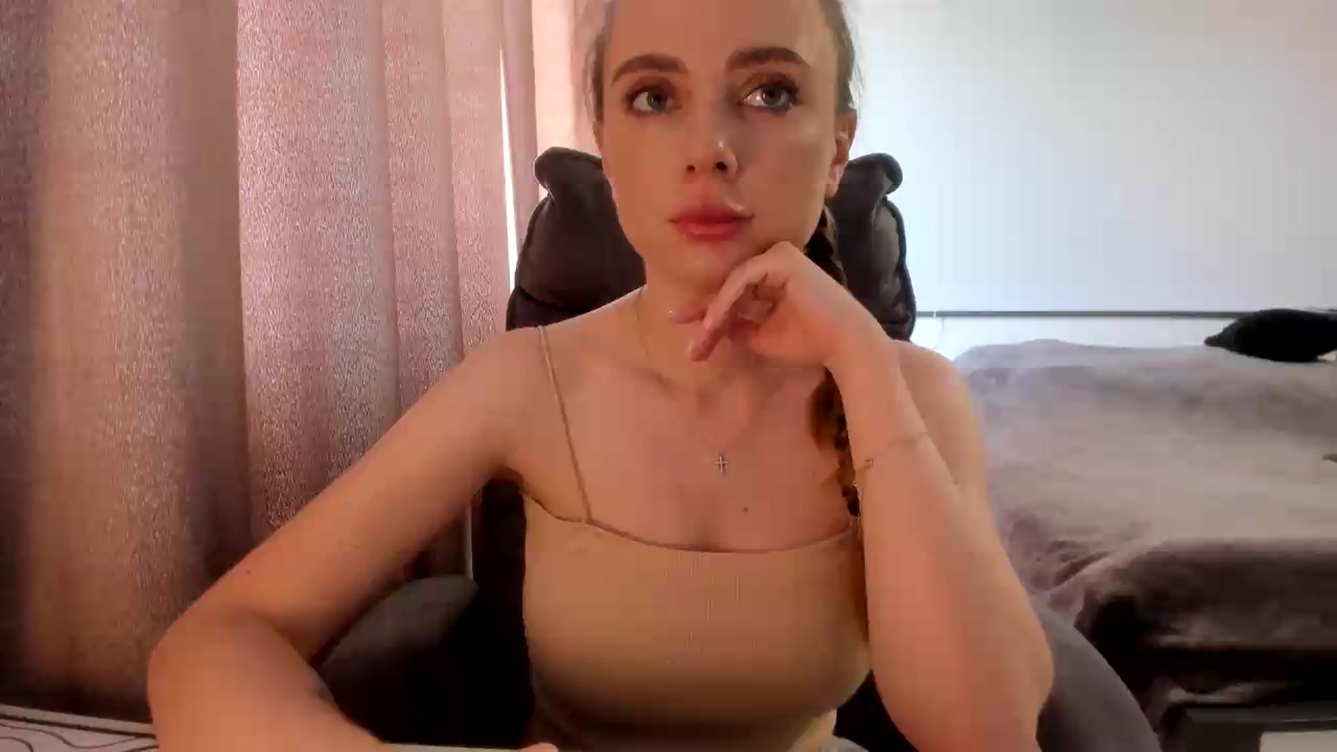 Gallery image thumbnail from Iam_Sasha's myfreecams stream on, 07/01/2026, 14:17 image 1 of 20