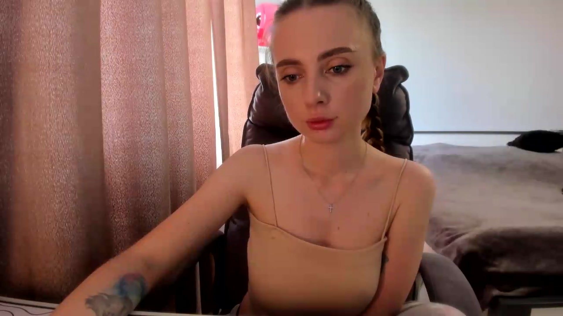Gallery image thumbnail from Iam_Sasha's myfreecams stream on, 07/01/2026, 14:17 image 9 of 20