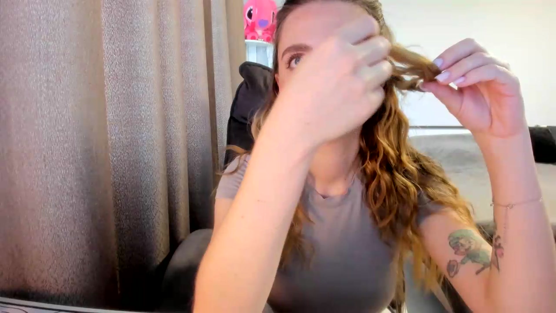 Gallery image thumbnail from Iam_Sasha's myfreecams stream on, 07/02/2026, 09:59 image 8 of 20