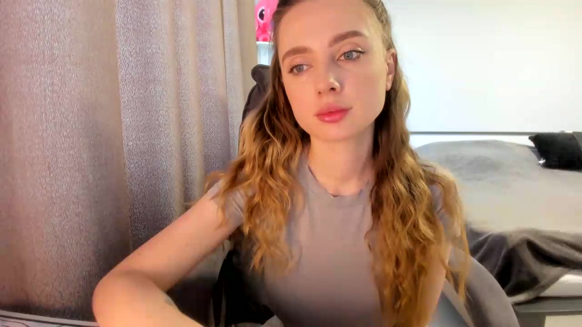 Gallery image thumbnail from Iam_Sasha's myfreecams stream on, 07/02/2026, 09:59 image 5 of 20