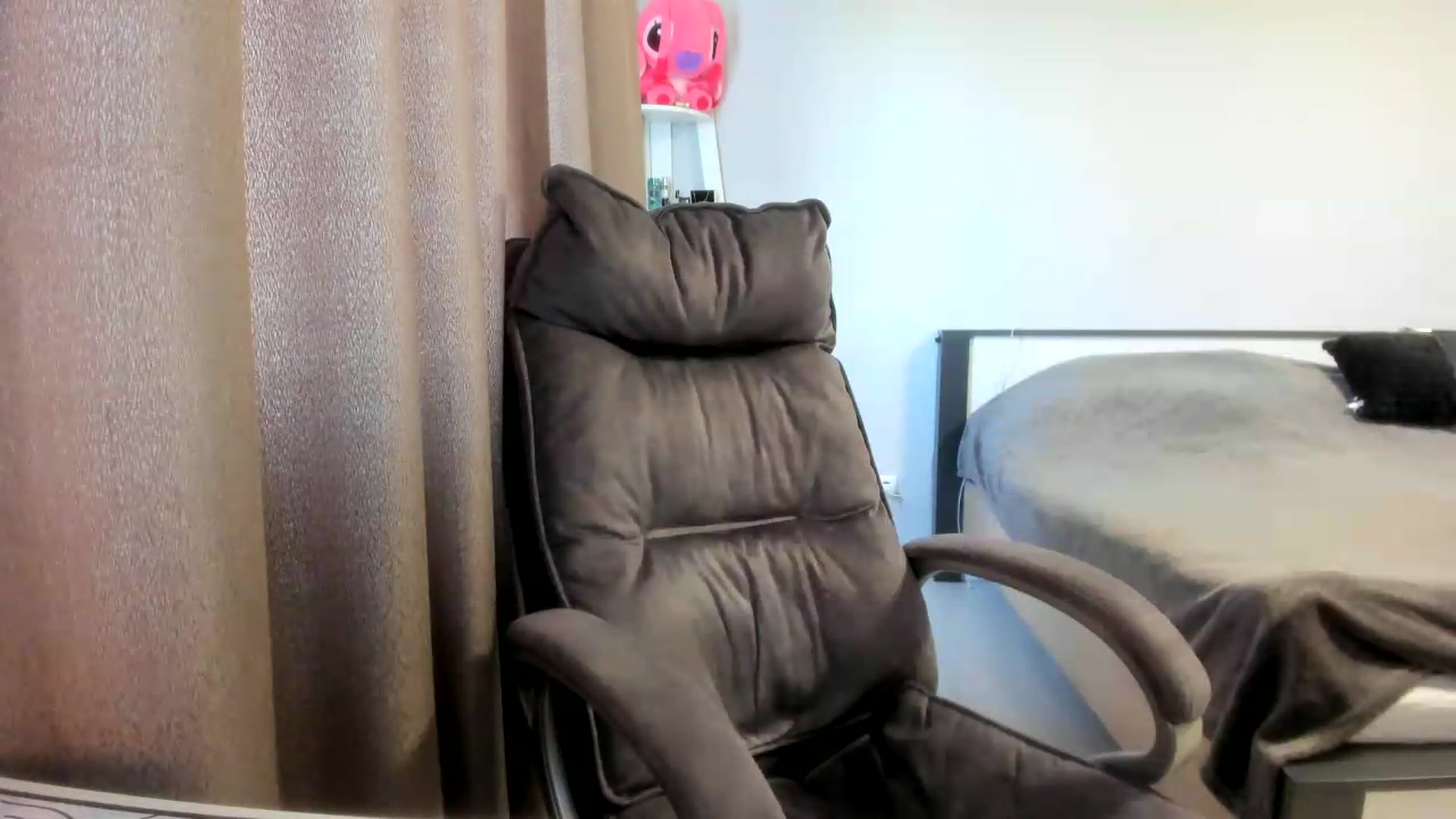 Gallery image thumbnail from Iam_Sasha's myfreecams stream on, 07/02/2026, 09:59 image 9 of 20