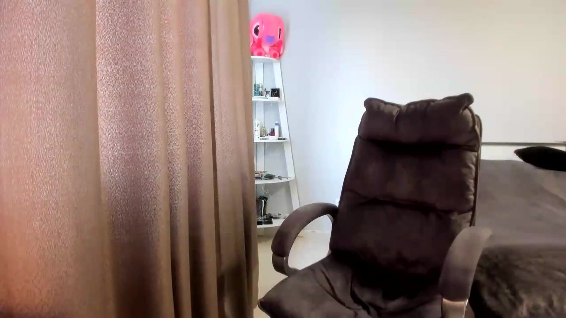 Gallery image thumbnail from Iam_Sasha's myfreecams stream on, 07/03/2026, 09:24 image 9 of 20