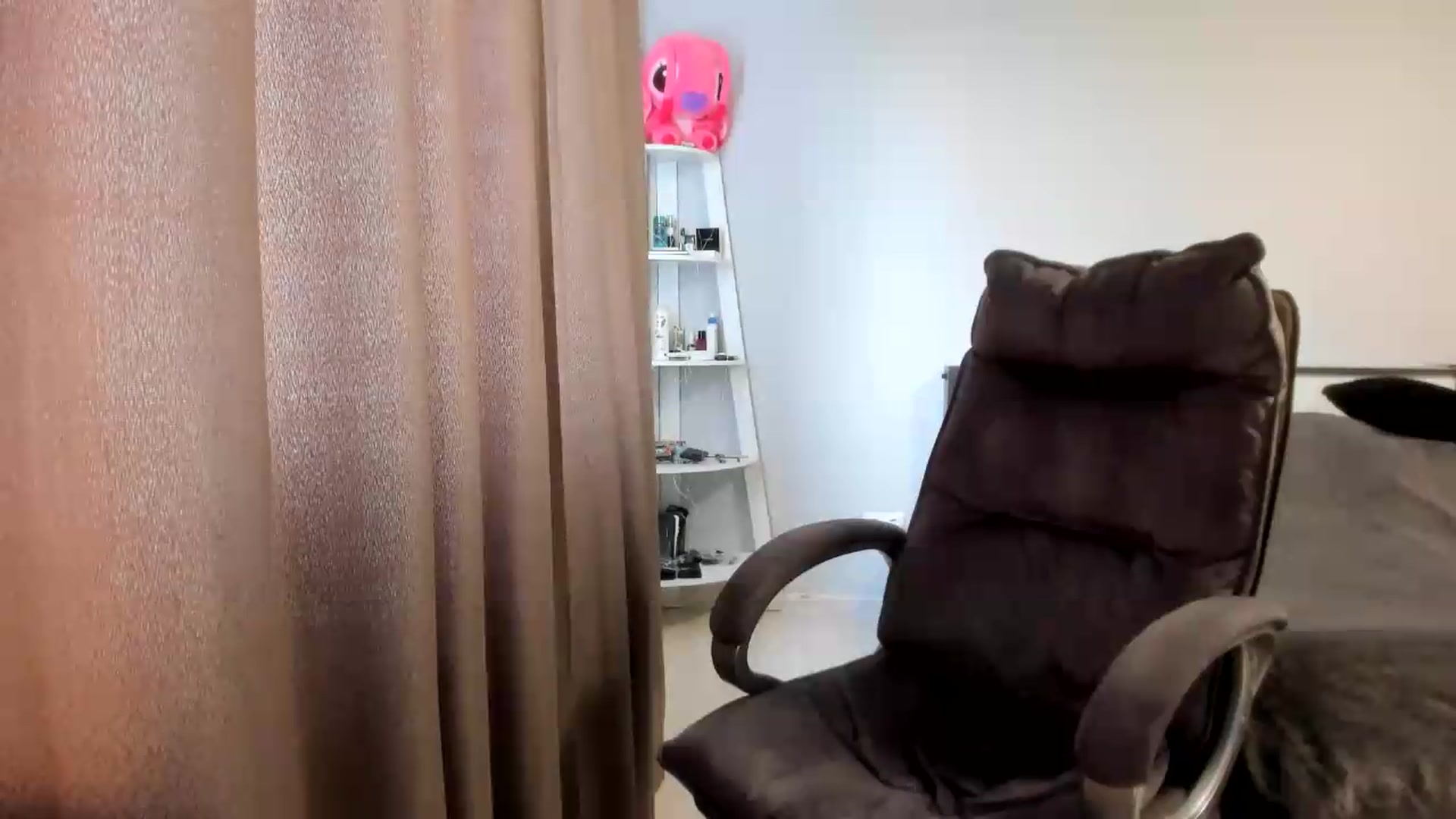 Gallery image thumbnail from Iam_Sasha's myfreecams stream on, 07/03/2026, 09:24 image 18 of 20