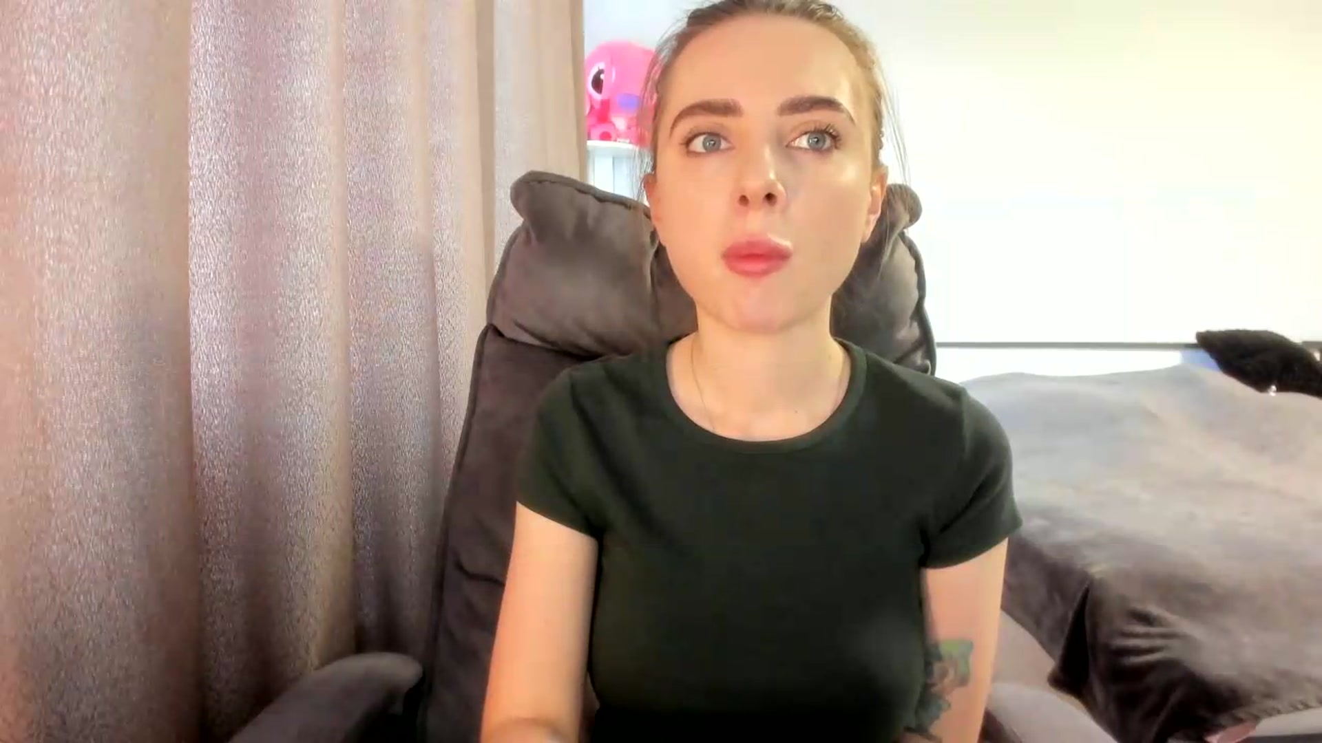 Gallery image thumbnail from Iam_Sasha's myfreecams stream on, 07/07/2026, 08:56 image 19 of 20