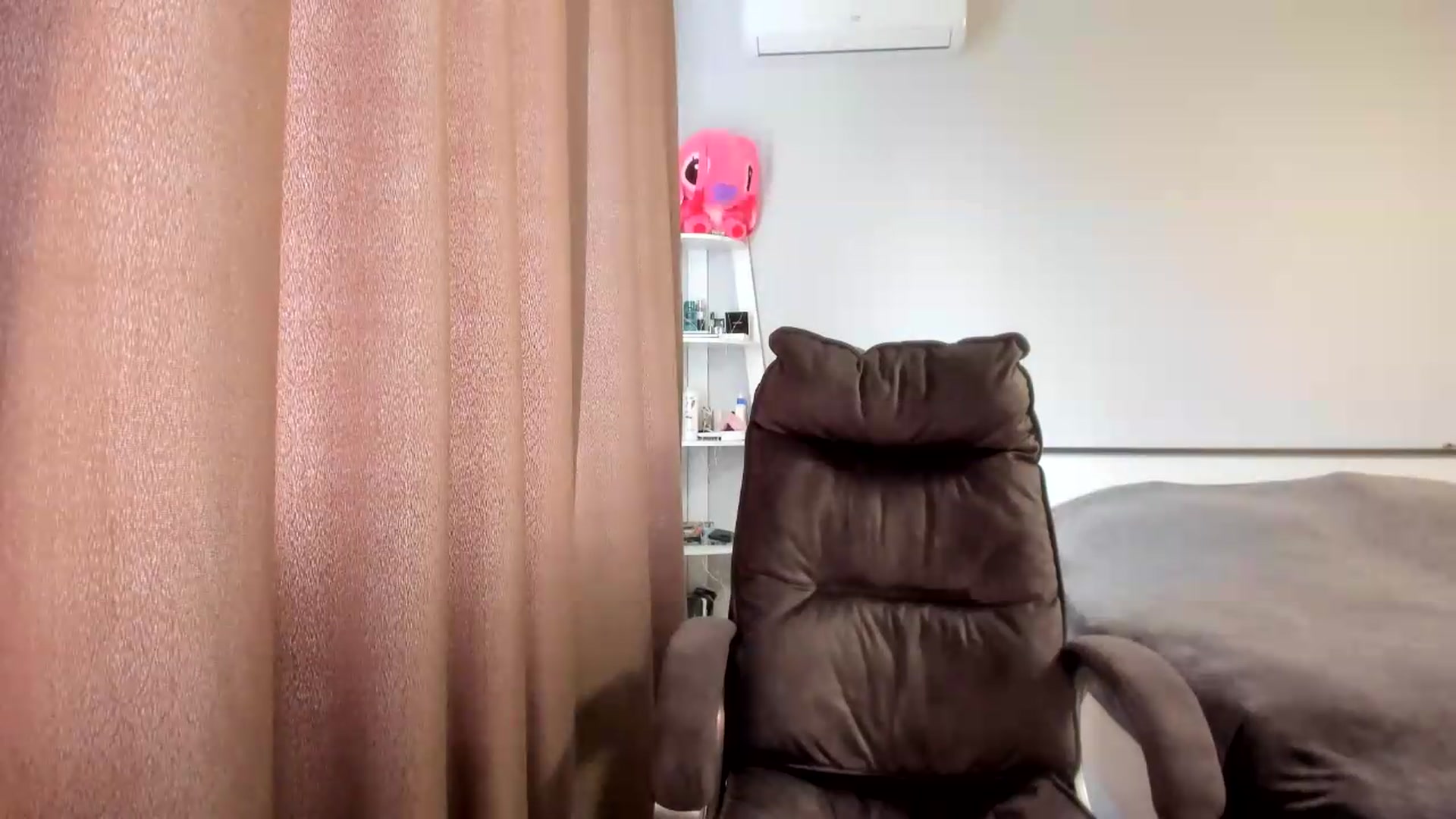Gallery image thumbnail from Iam_Sasha's myfreecams stream on, 07/07/2026, 08:56 image 10 of 20