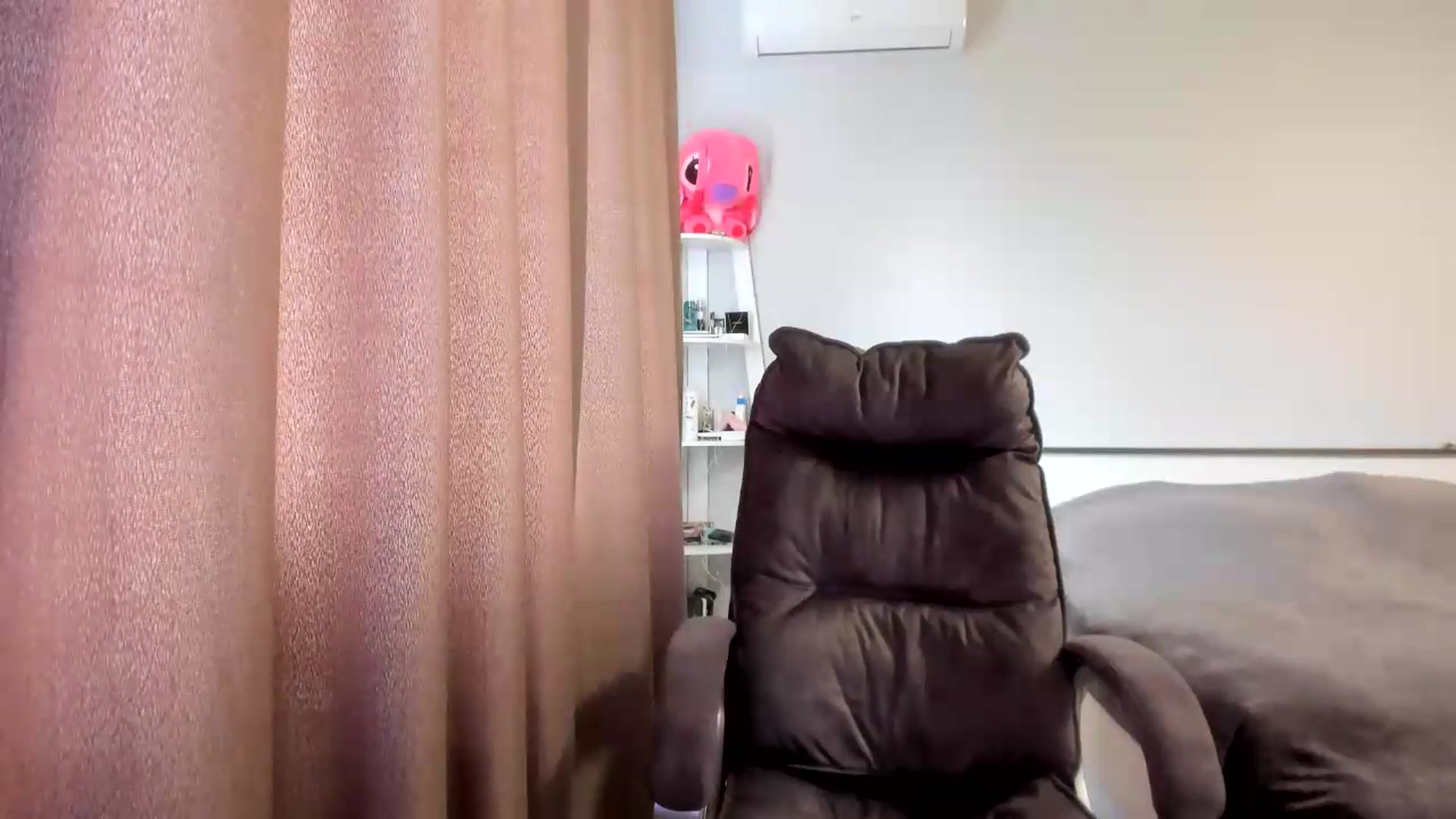 Gallery image thumbnail from Iam_Sasha's myfreecams stream on, 07/07/2026, 08:56 image 9 of 20