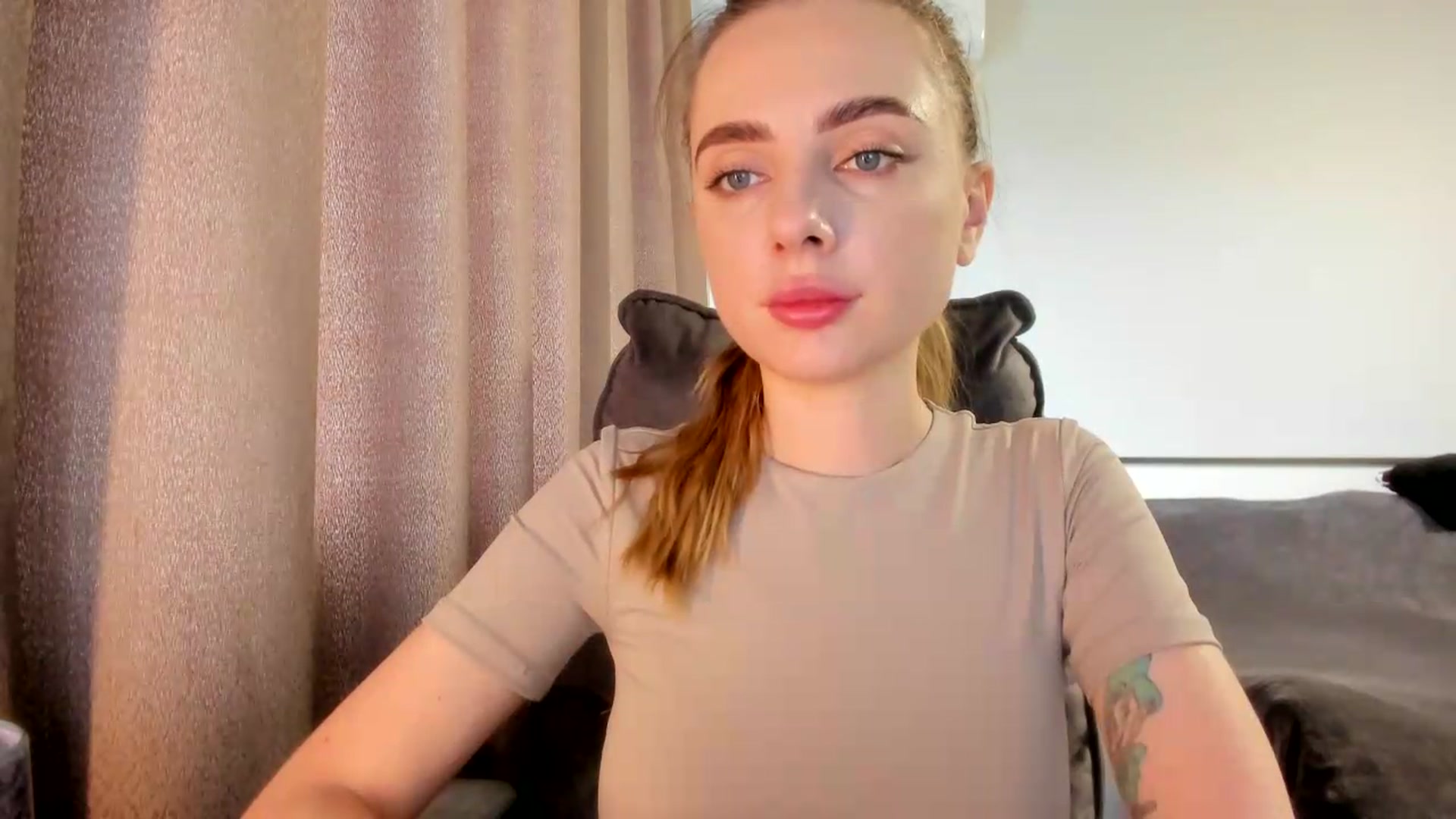 Gallery image thumbnail from Iam_Sasha's myfreecams stream on, 07/08/2026, 07:18 image 7 of 20