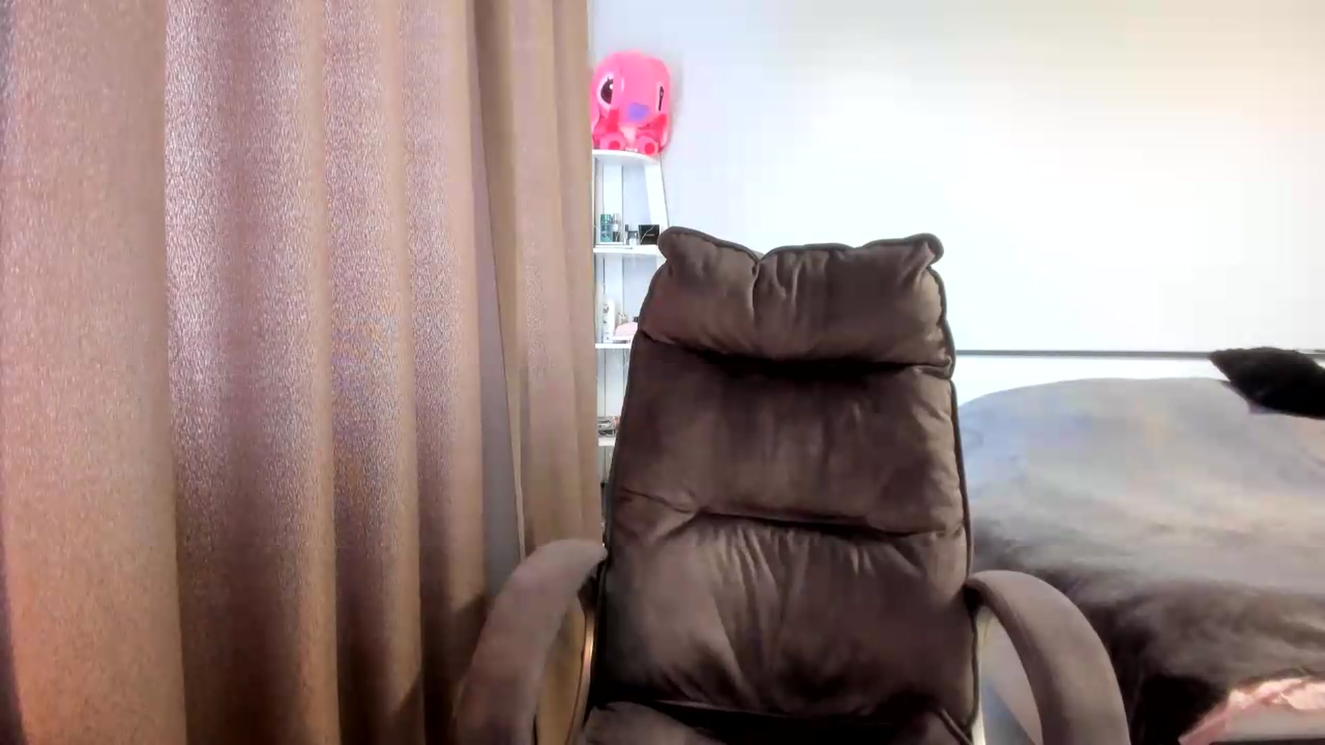 Gallery image thumbnail from Iam_Sasha's myfreecams stream on, 07/10/2026, 08:34 image 5 of 20