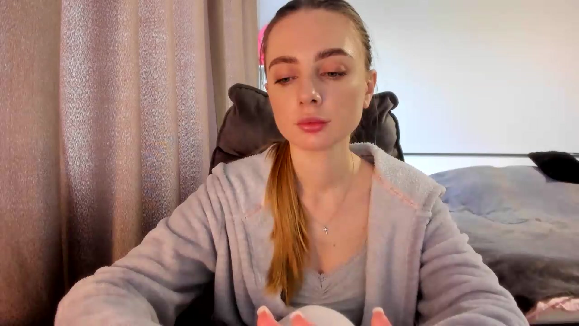 Gallery image thumbnail from Iam_Sasha's myfreecams stream on, 07/10/2026, 08:34 image 12 of 20