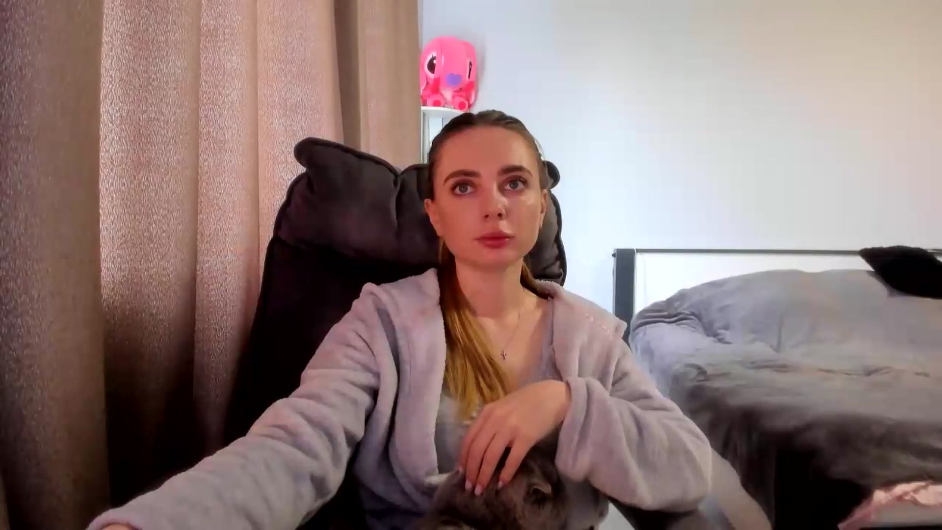 Gallery image thumbnail from Iam_Sasha's myfreecams stream on, 07/10/2026, 08:34 image 18 of 20