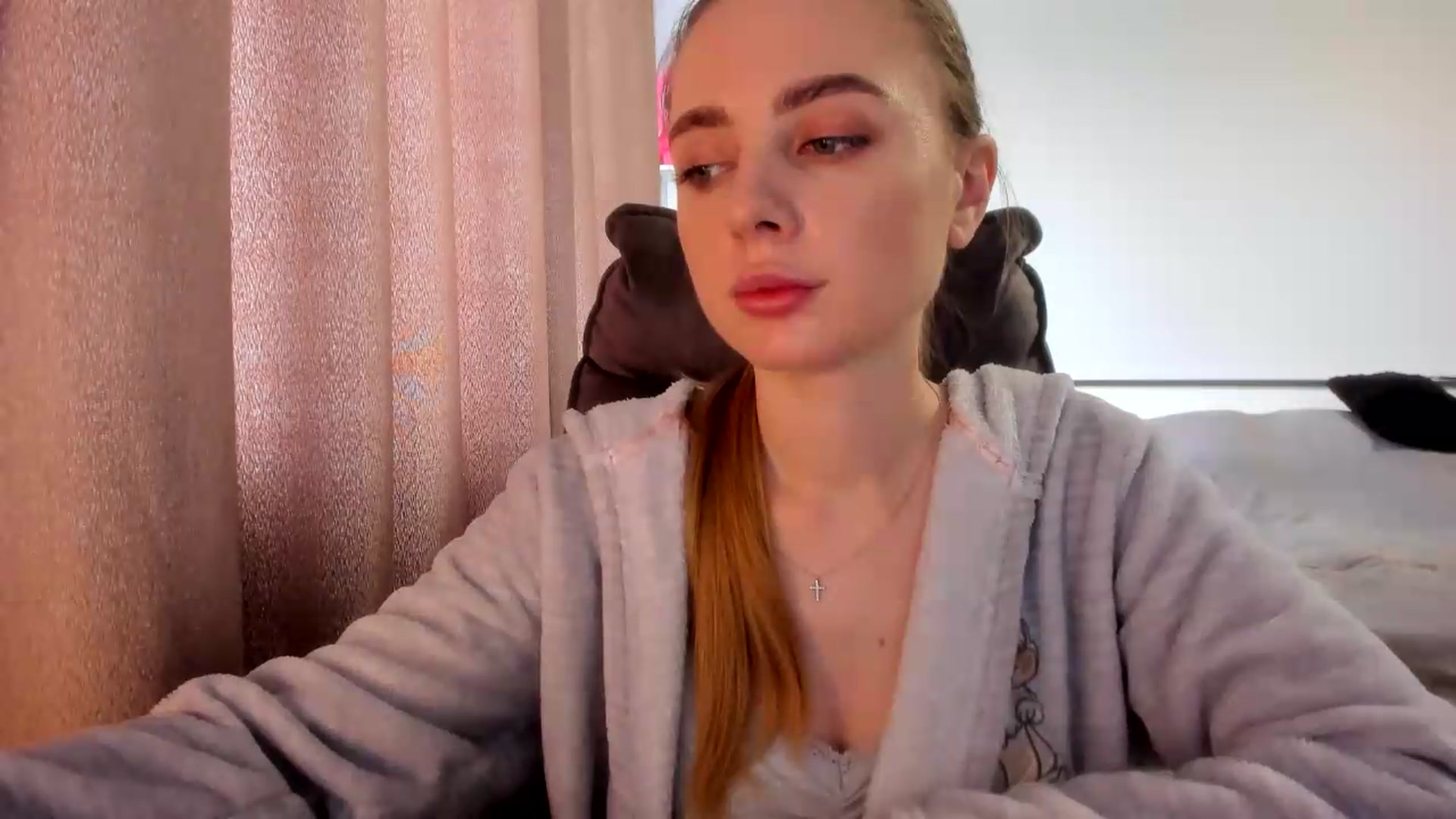 Gallery image thumbnail from Iam_Sasha's myfreecams stream on, 07/10/2026, 10:15 image 20 of 20