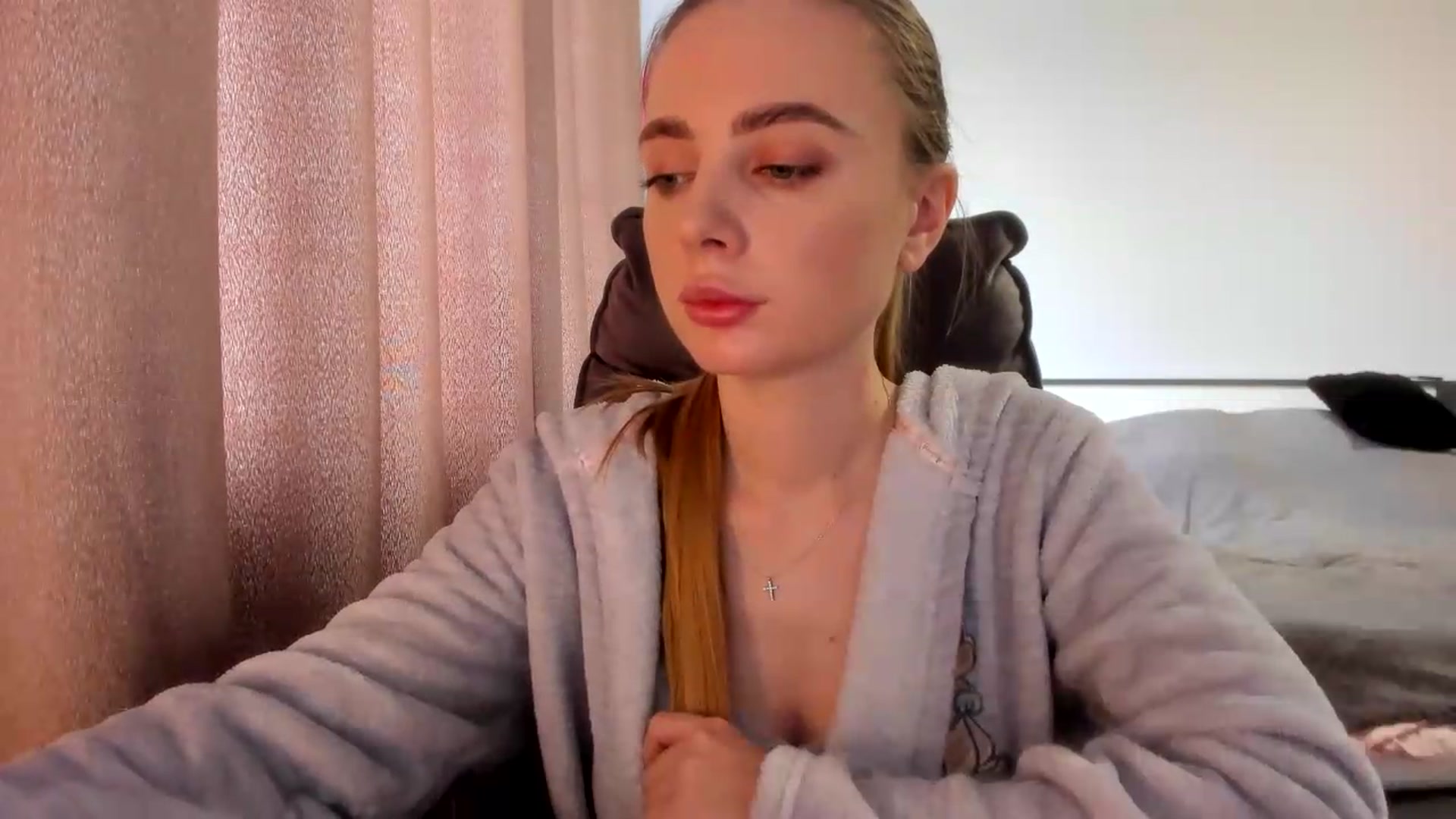 Gallery image thumbnail from Iam_Sasha's myfreecams stream on, 07/10/2026, 10:15 image 18 of 20