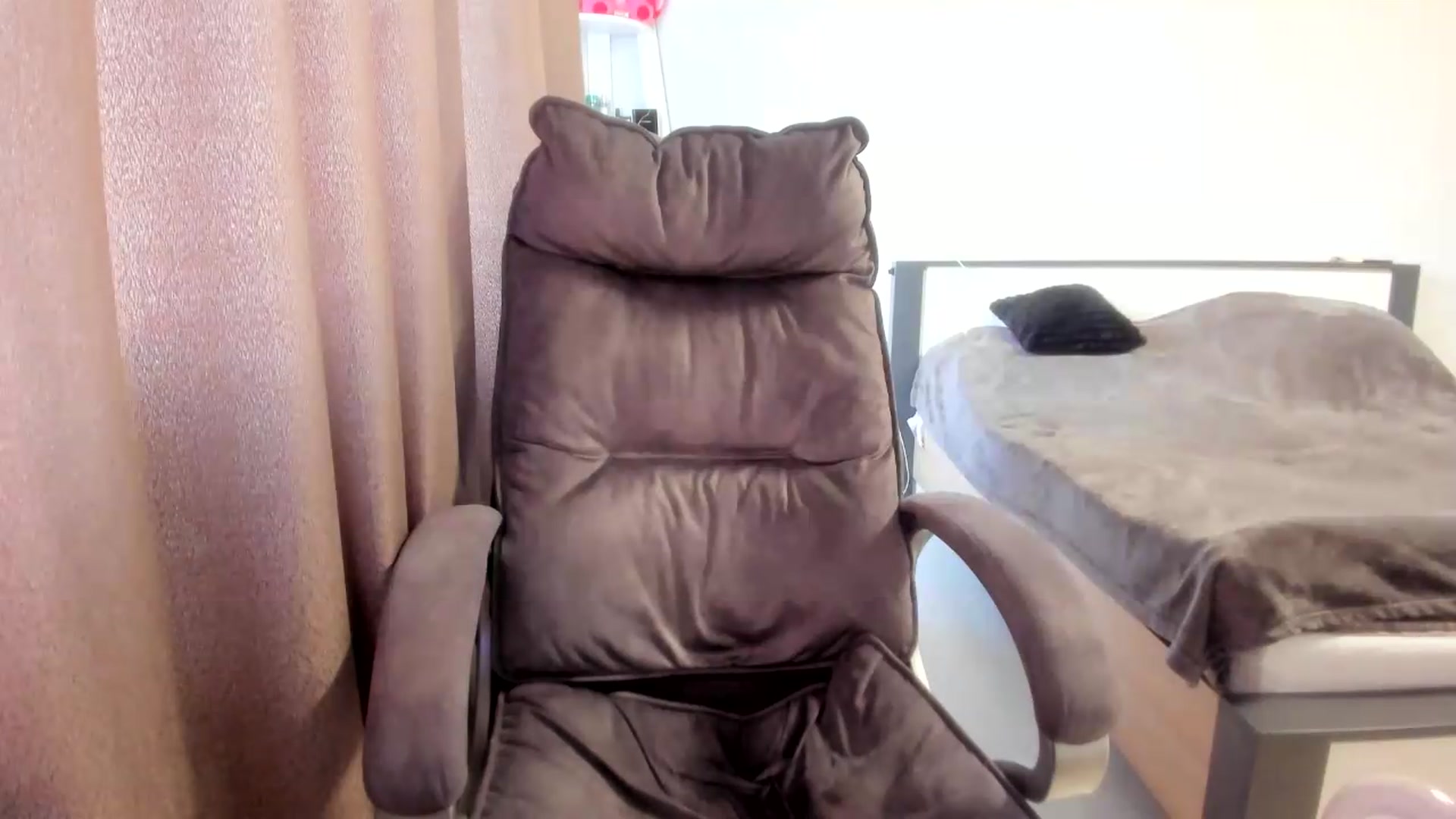 Gallery image thumbnail from Iam_Sasha's myfreecams stream on, 07/14/2026, 09:46 image 16 of 20