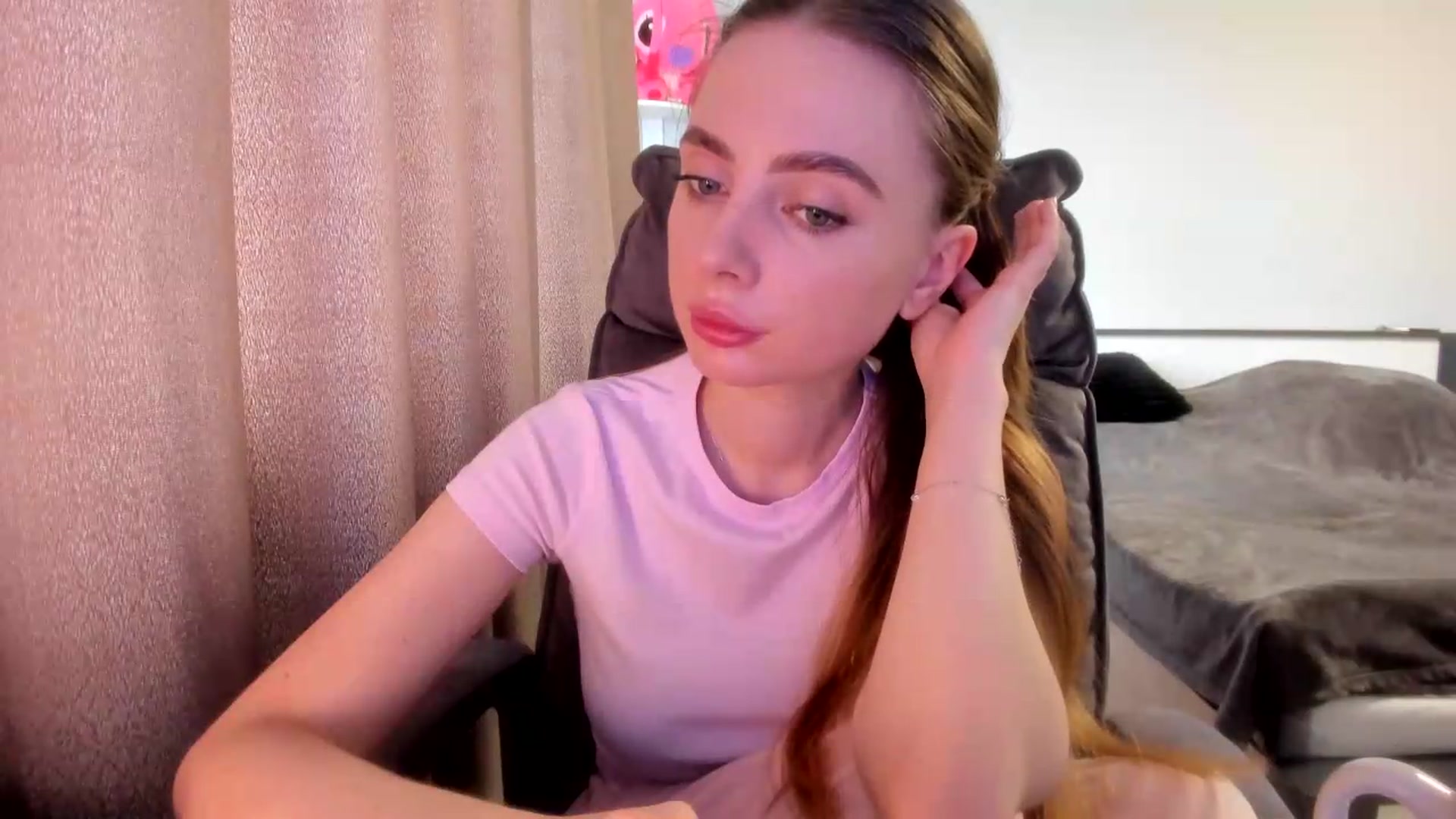 Gallery image thumbnail from Iam_Sasha's myfreecams stream on, 07/14/2026, 09:46 image 6 of 20