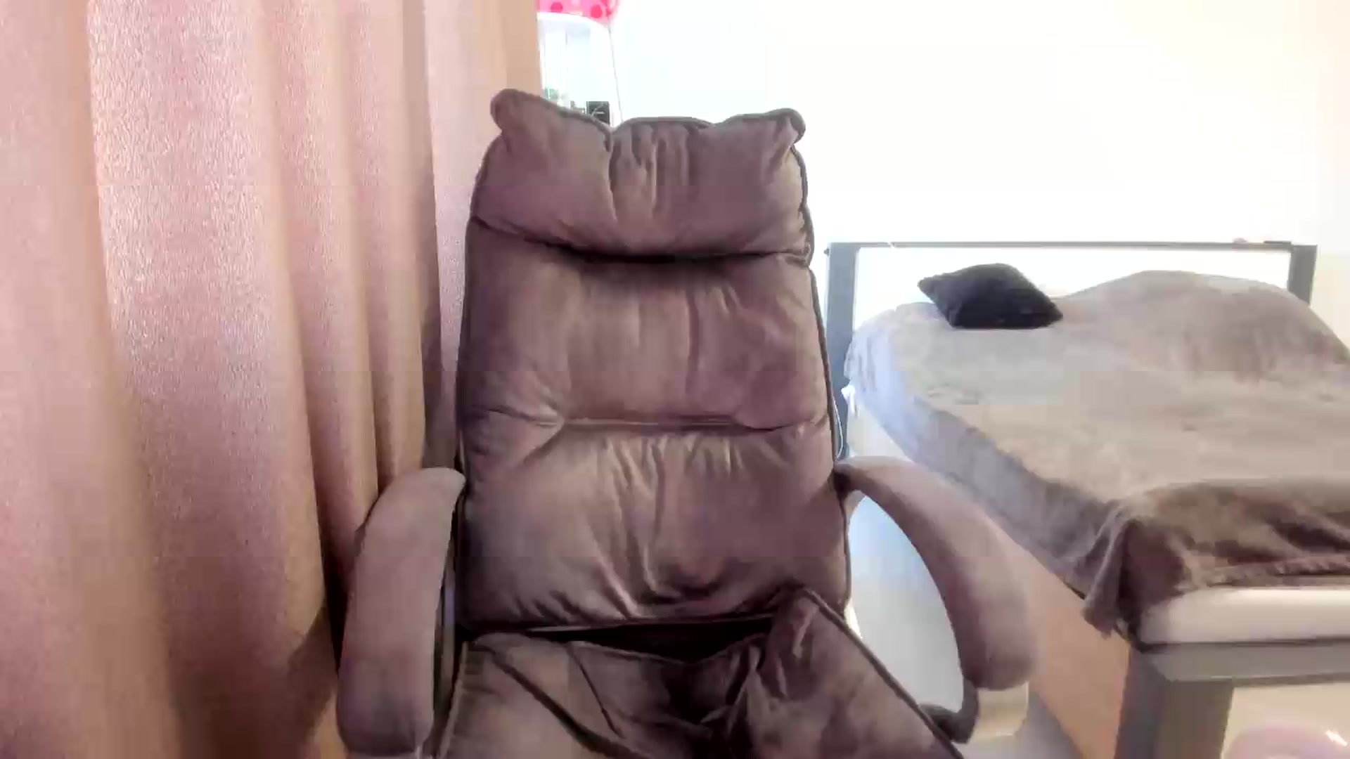 Gallery image thumbnail from Iam_Sasha's myfreecams stream on, 07/14/2026, 09:46 image 18 of 20