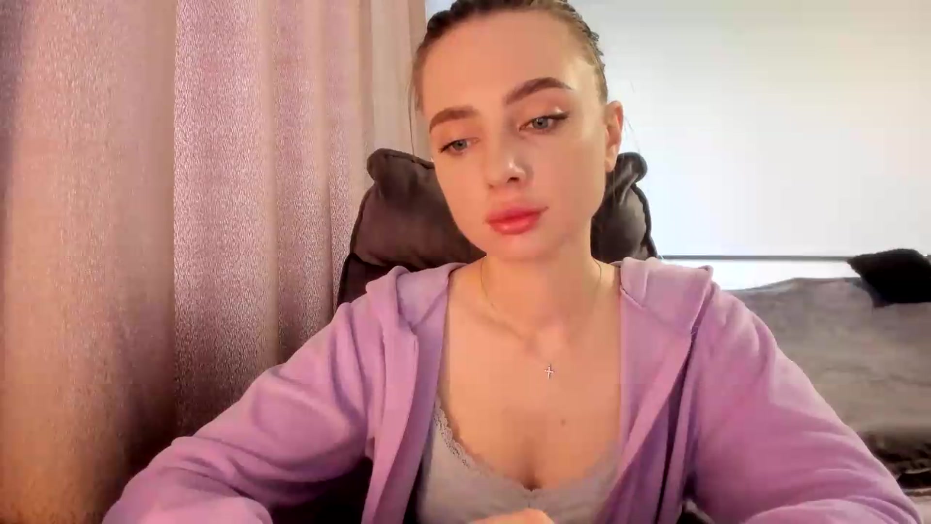 Gallery image thumbnail from Iam_Sasha's myfreecams stream on, 07/15/2026, 08:45 image 8 of 20