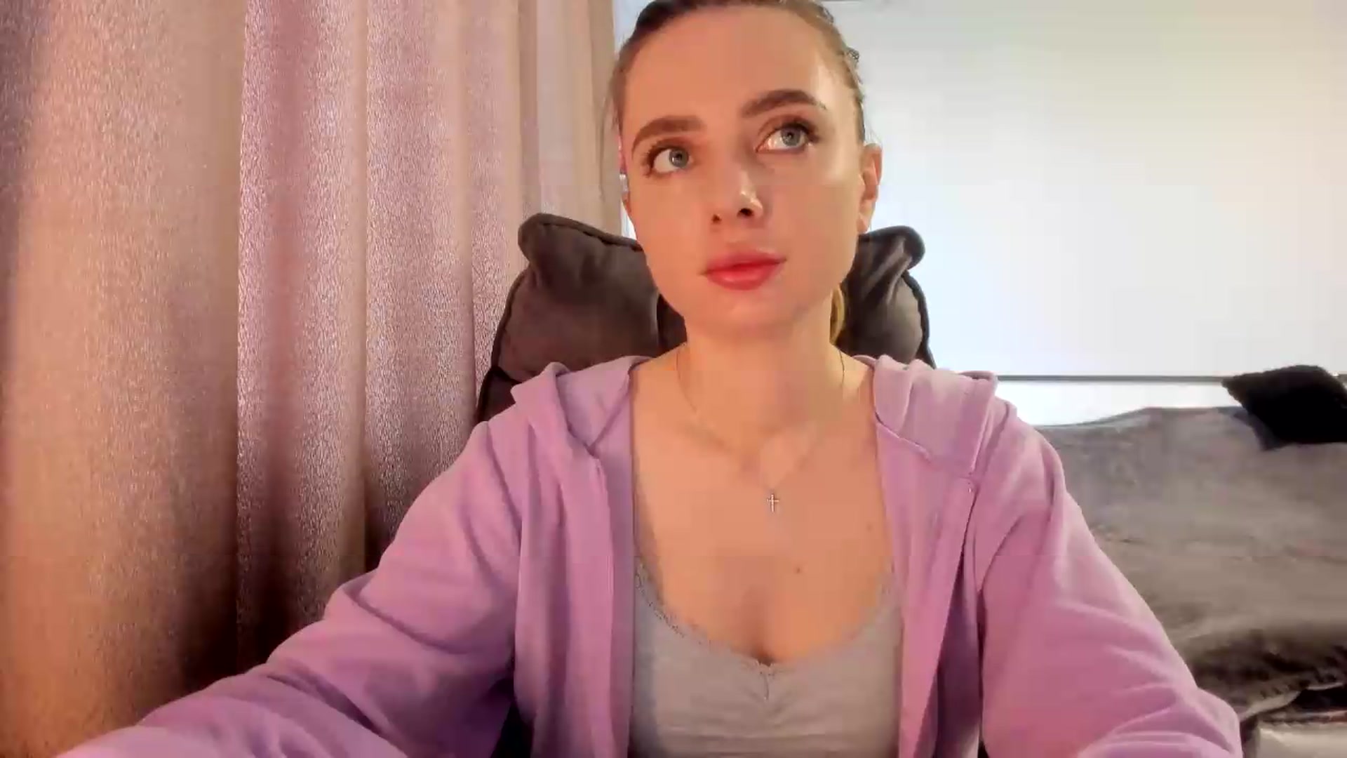 Gallery image thumbnail from Iam_Sasha's myfreecams stream on, 07/15/2026, 08:45 image 3 of 20