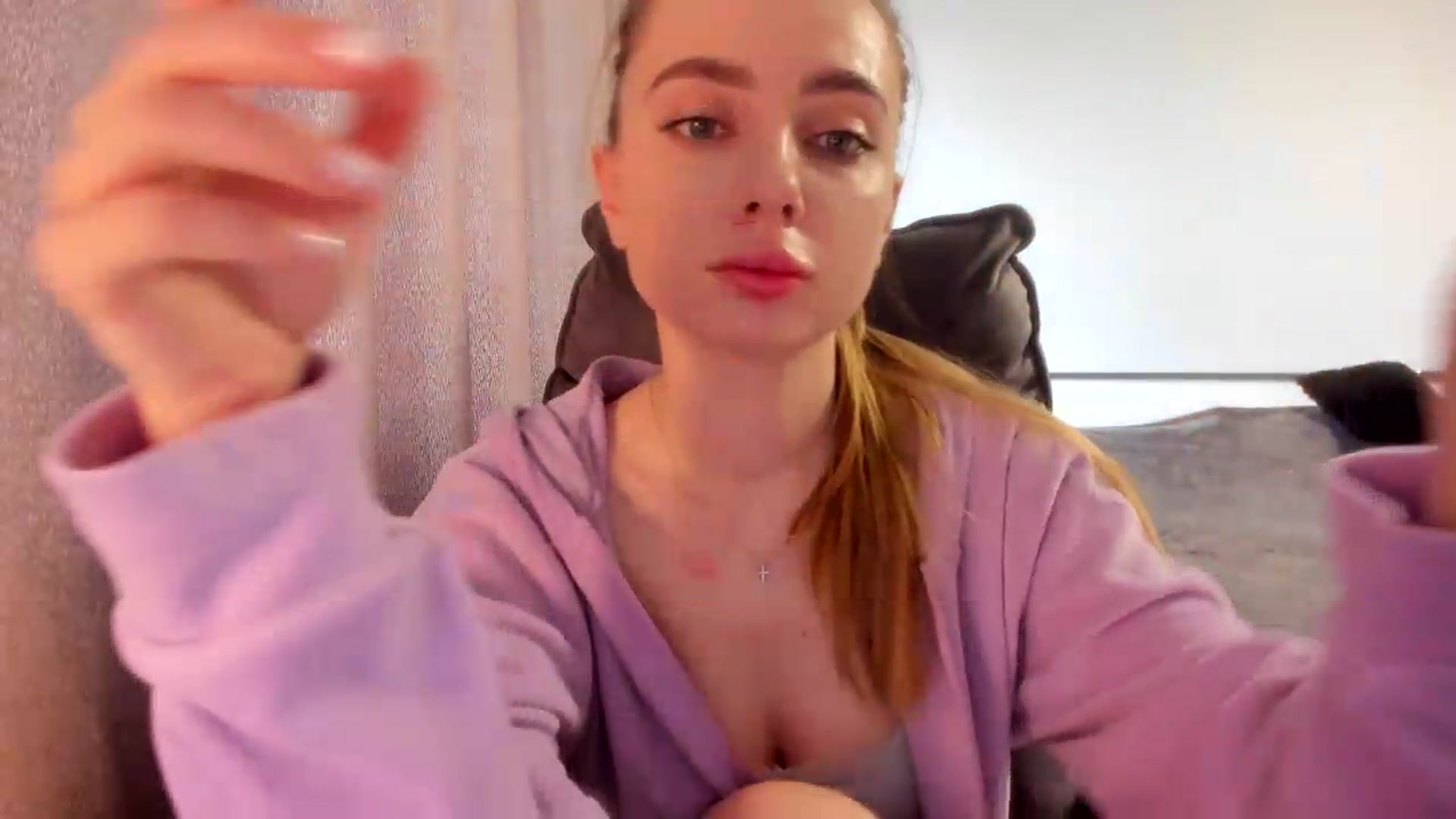 Gallery image thumbnail from Iam_Sasha's myfreecams stream on, 07/15/2026, 09:43 image 2 of 20