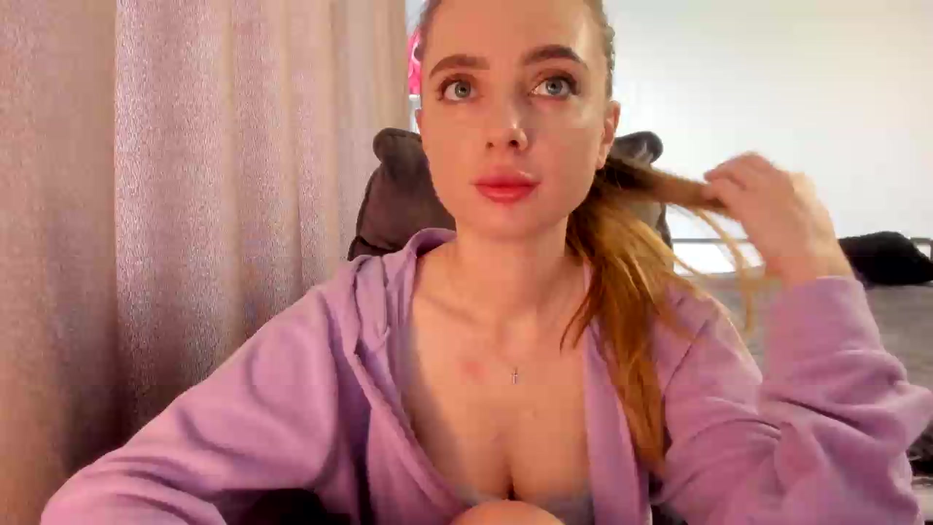 Gallery image thumbnail from Iam_Sasha's myfreecams stream on, 07/15/2026, 09:43 image 1 of 20