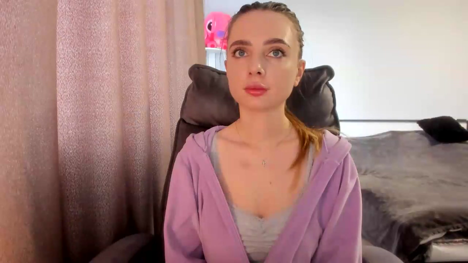 Gallery image thumbnail from Iam_Sasha's myfreecams stream on, 07/15/2026, 09:43 image 11 of 20