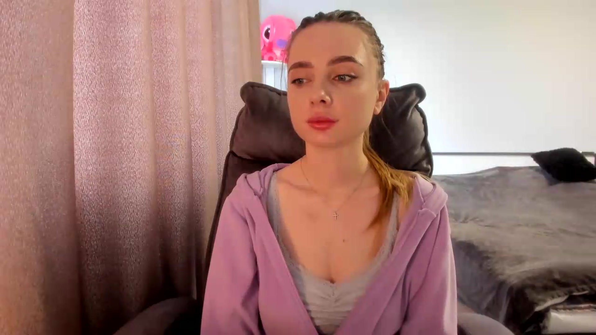 Gallery image thumbnail from Iam_Sasha's myfreecams stream on, 07/15/2026, 09:43 image 12 of 20