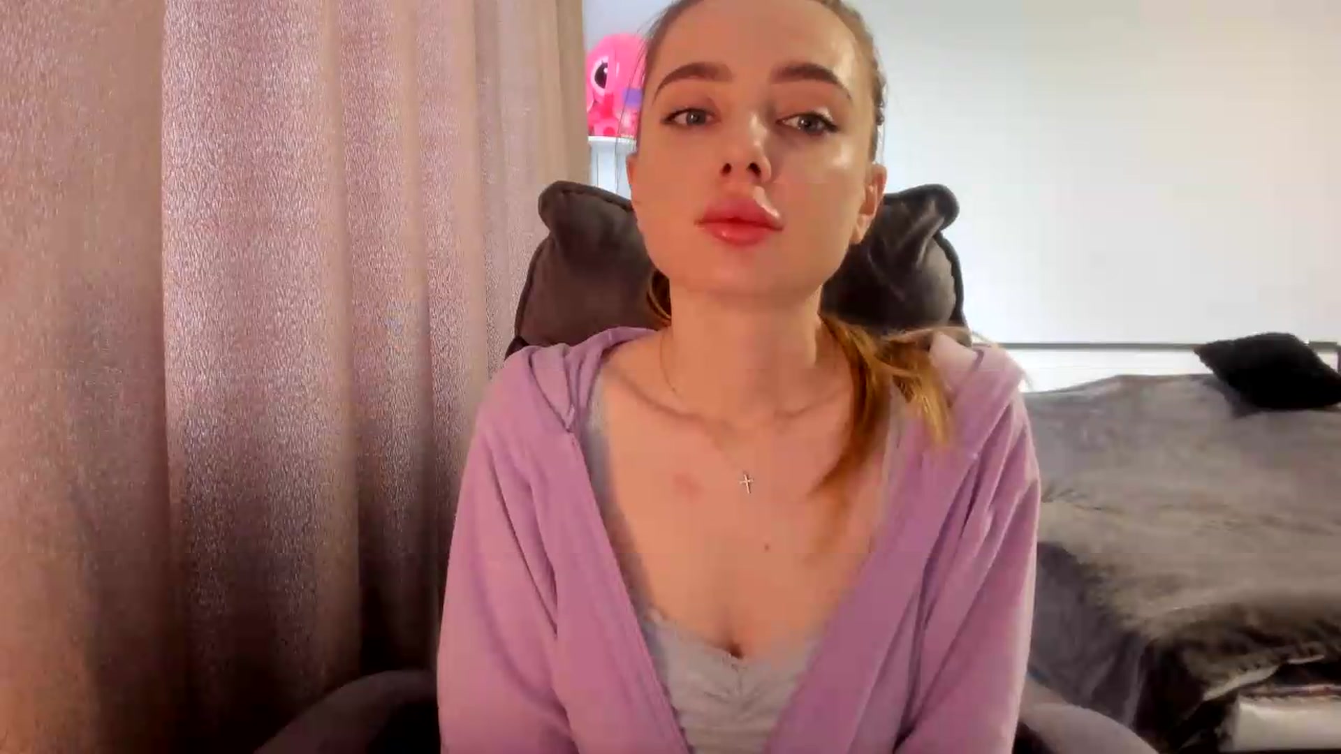 Gallery image thumbnail from Iam_Sasha's myfreecams stream on, 07/15/2026, 09:43 image 10 of 20