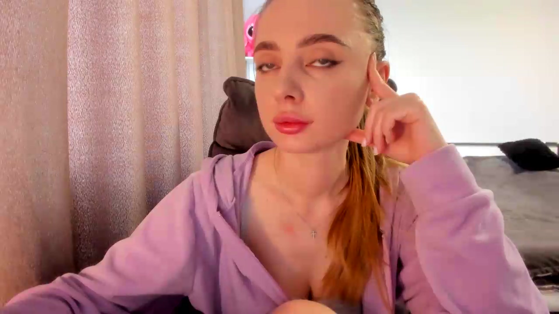 Gallery image thumbnail from Iam_Sasha's myfreecams stream on, 07/15/2026, 09:43 image 4 of 20
