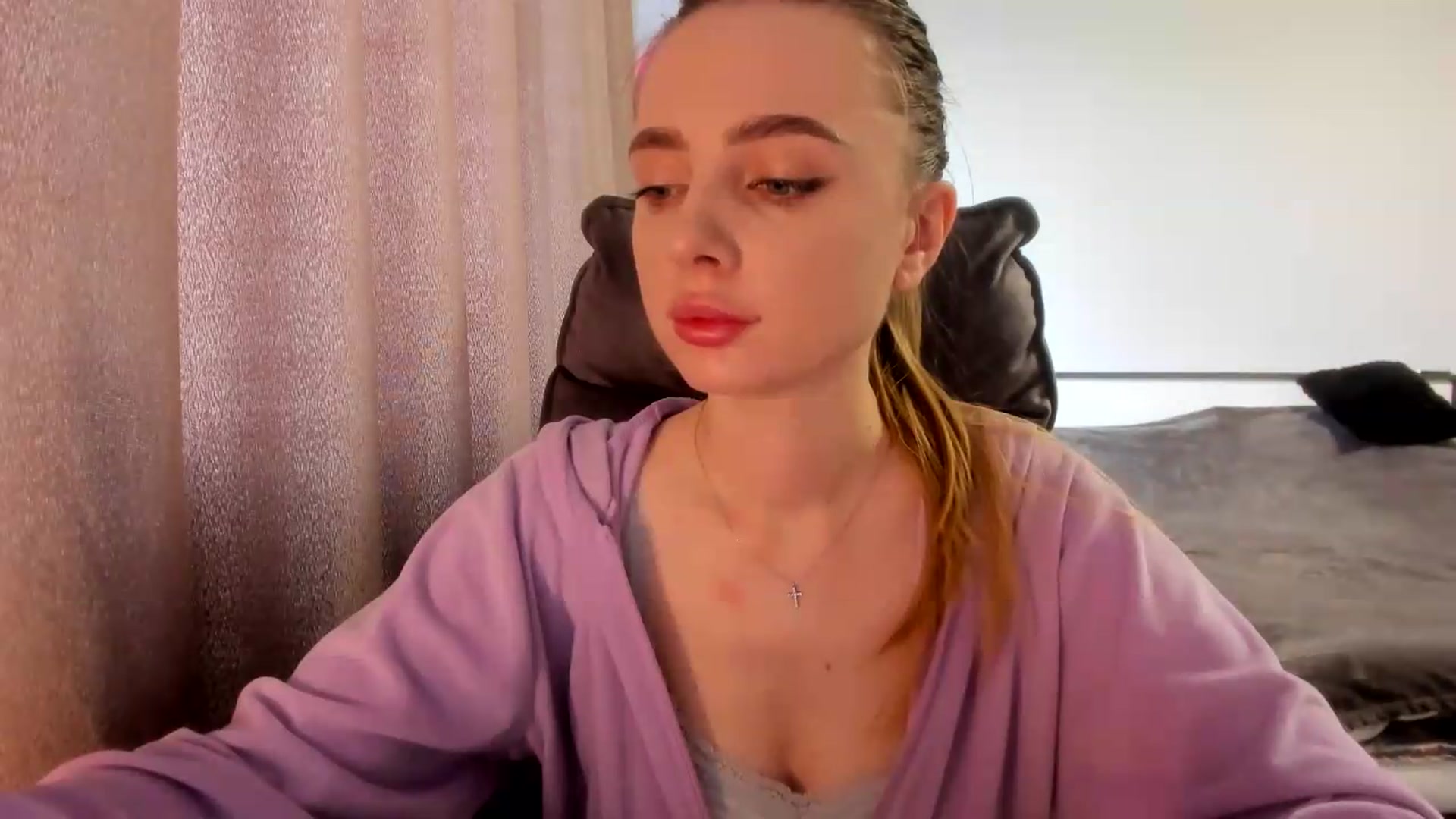 Gallery image thumbnail from Iam_Sasha's myfreecams stream on, 07/15/2026, 09:43 image 8 of 20