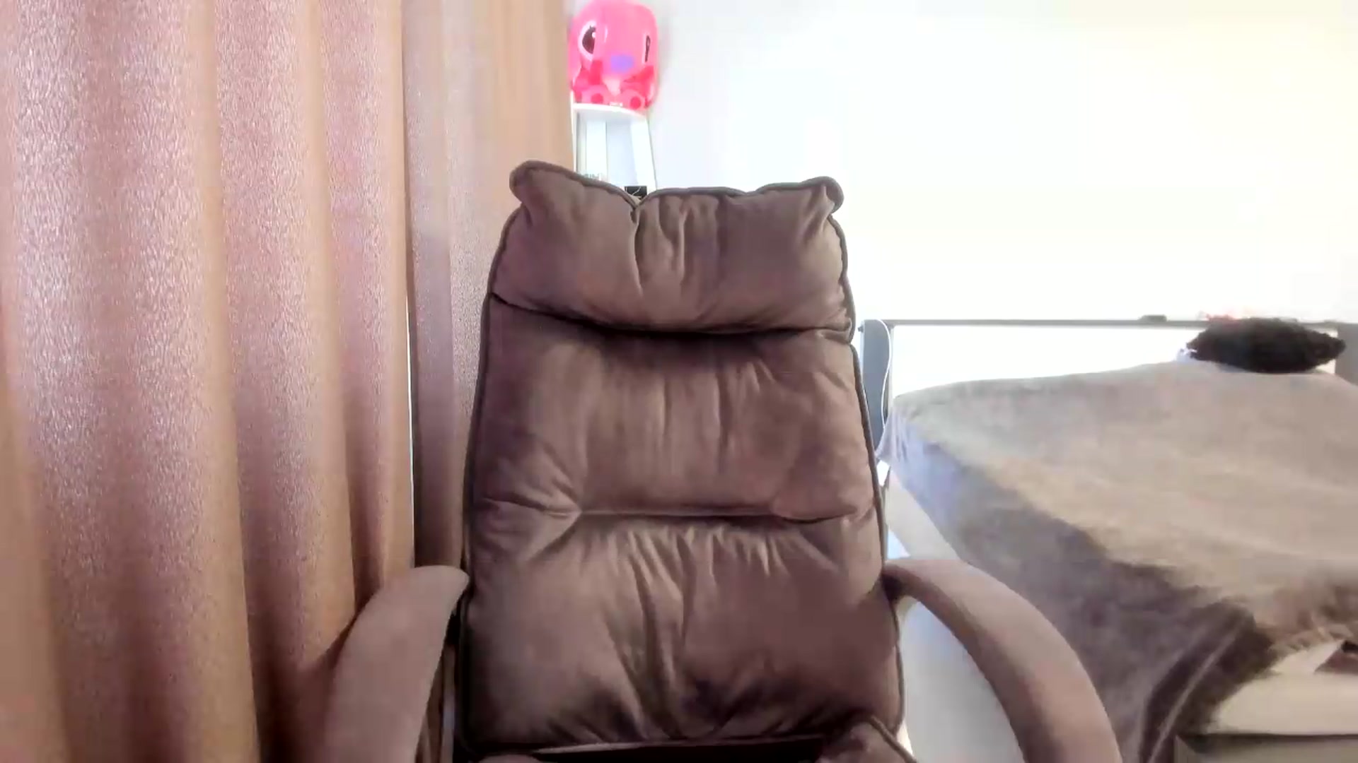 Gallery image thumbnail from Iam_Sasha's myfreecams stream on, 07/17/2026, 09:42 image 12 of 20