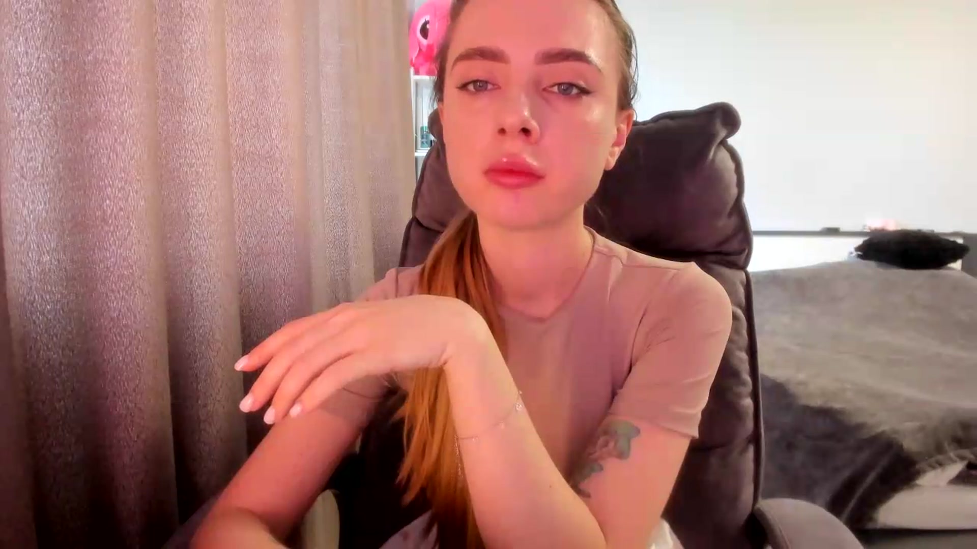 Gallery image thumbnail from Iam_Sasha's myfreecams stream on, 07/17/2026, 09:42 image 2 of 20