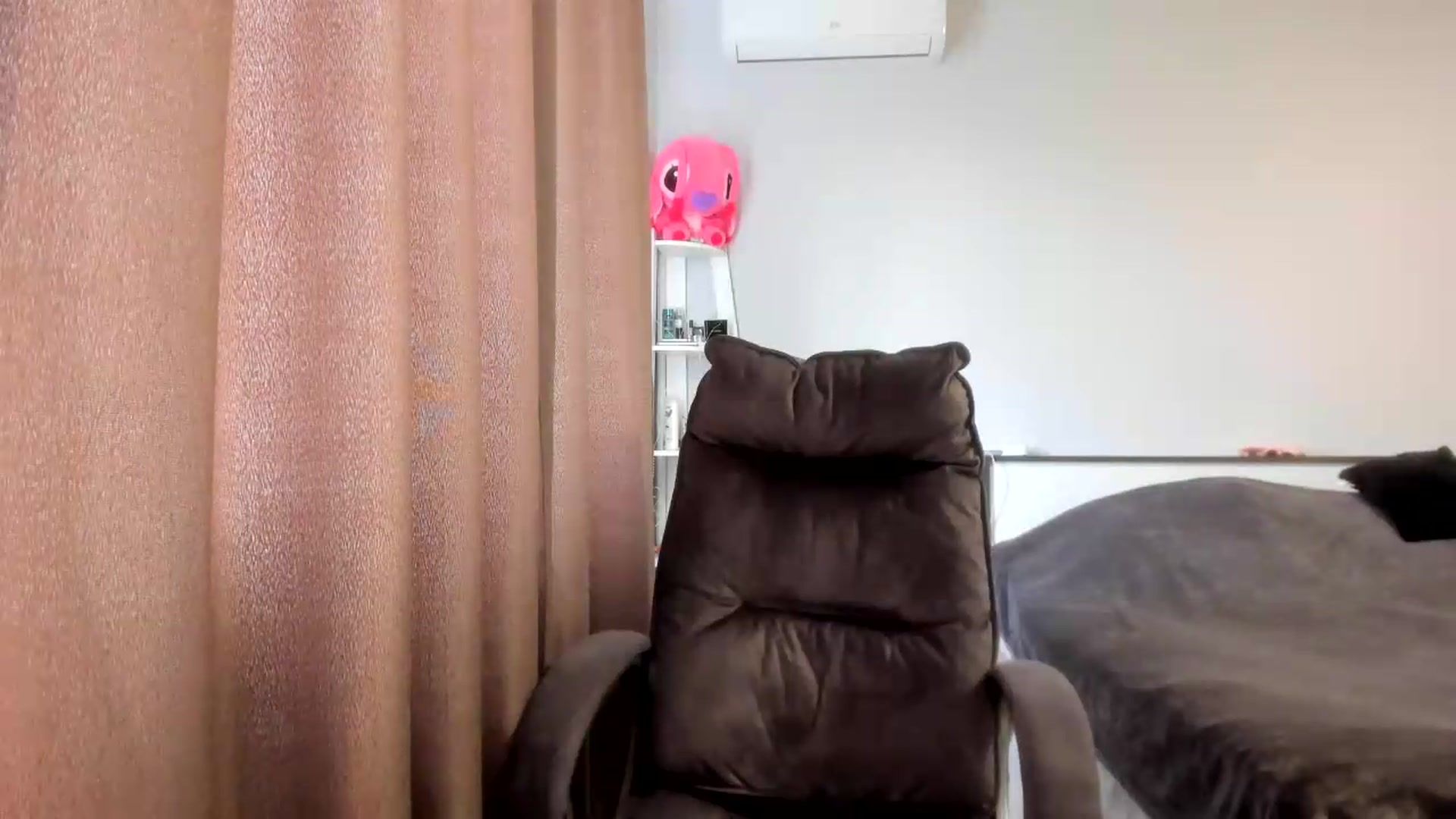 Gallery image thumbnail from Iam_Sasha's myfreecams stream on, 07/20/2026, 09:04 image 16 of 20