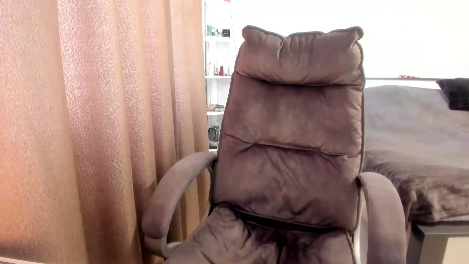 Gallery image thumbnail from Iam_Sasha's myfreecams stream on, 07/20/2026, 11:48 image 7 of 20