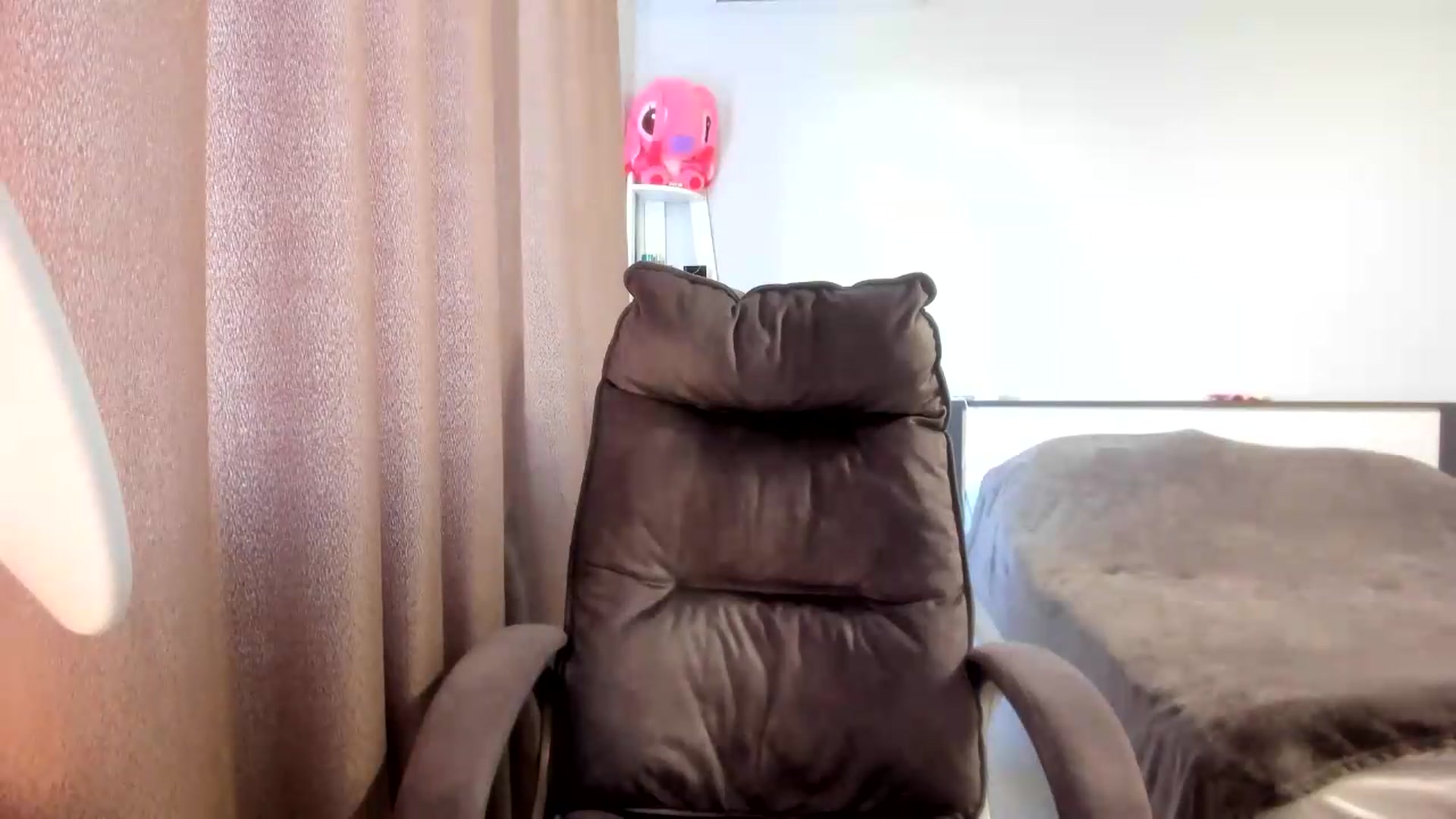Gallery image thumbnail from Iam_Sasha's myfreecams stream on, 07/21/2026, 10:48 image 16 of 20