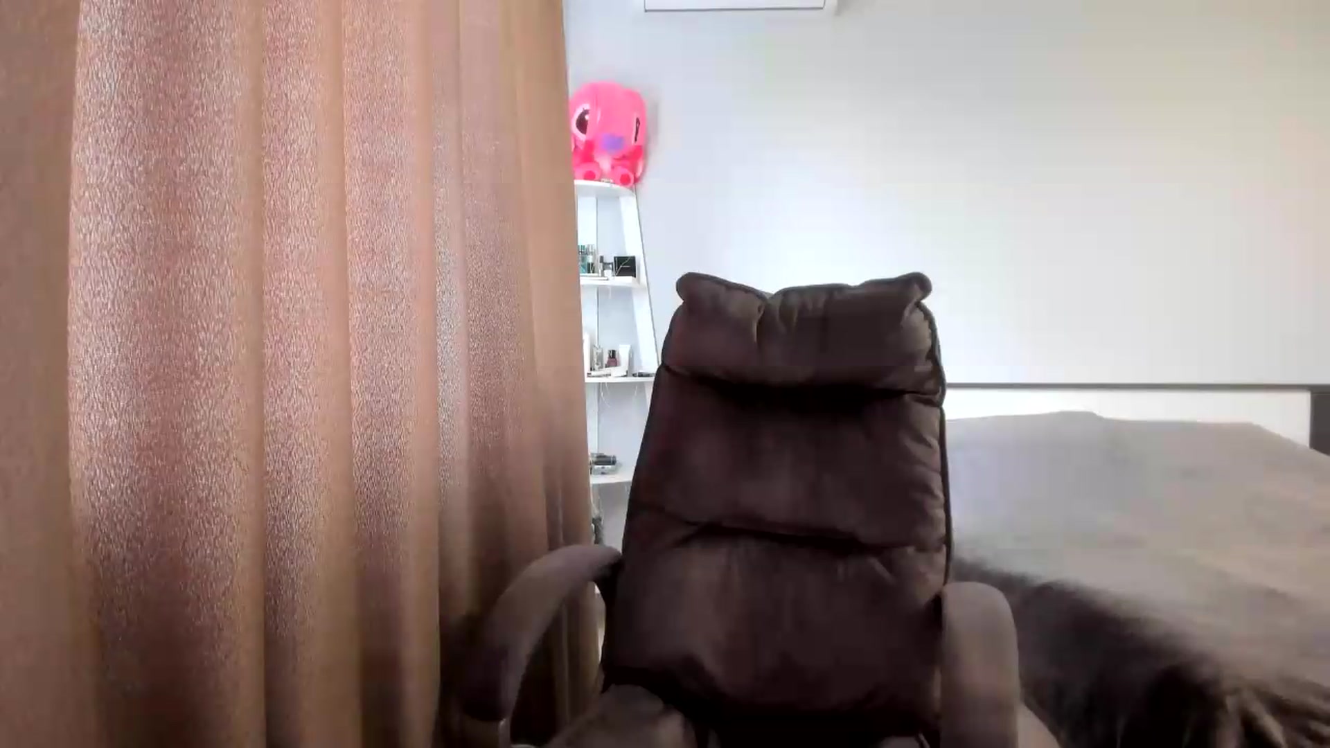 Gallery image thumbnail from Iam_Sasha's myfreecams stream on, 07/24/2026, 11:54 image 18 of 20