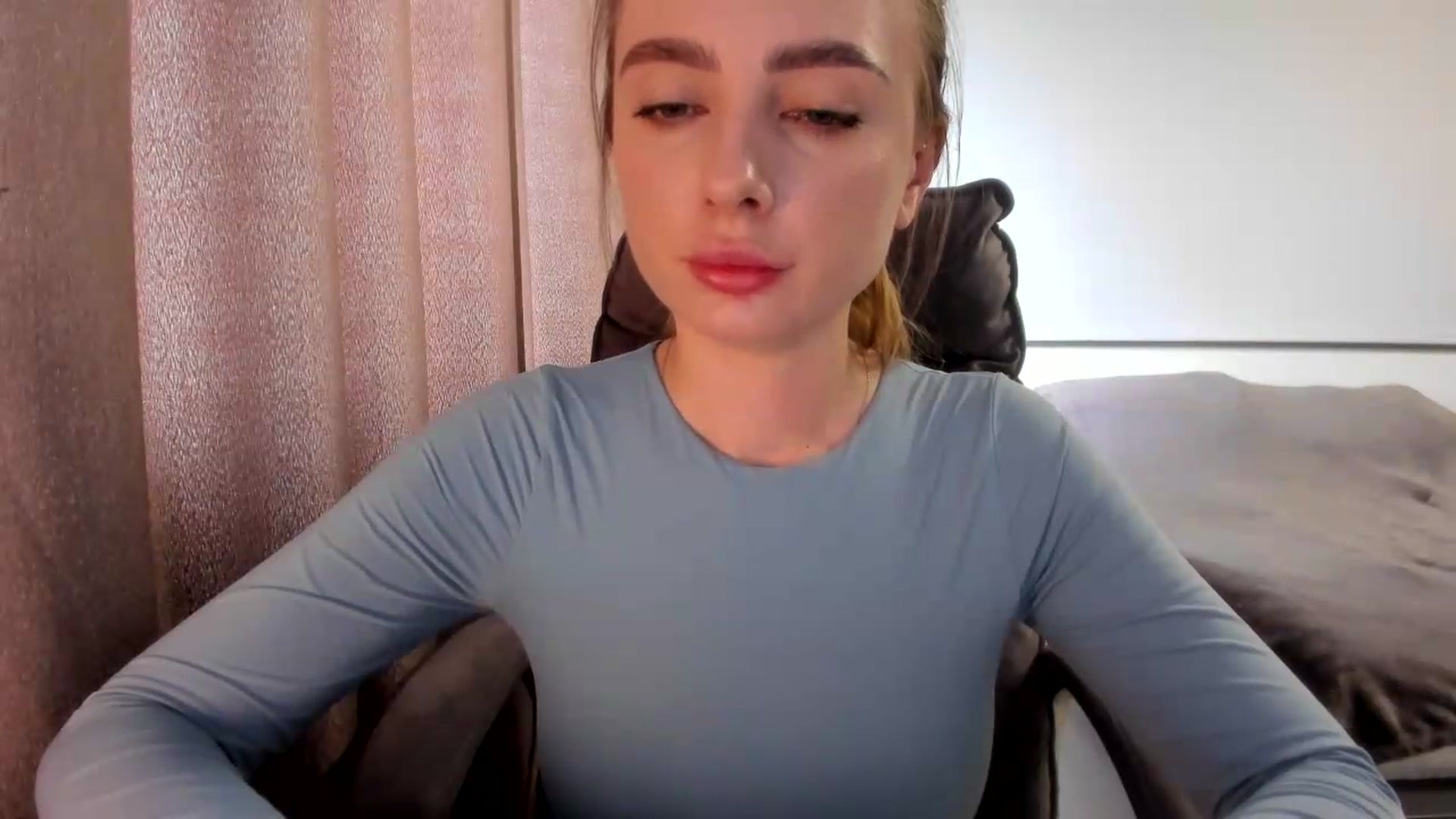 Gallery image thumbnail from Iam_Sasha's myfreecams stream on, 07/24/2026, 13:11 image 15 of 20
