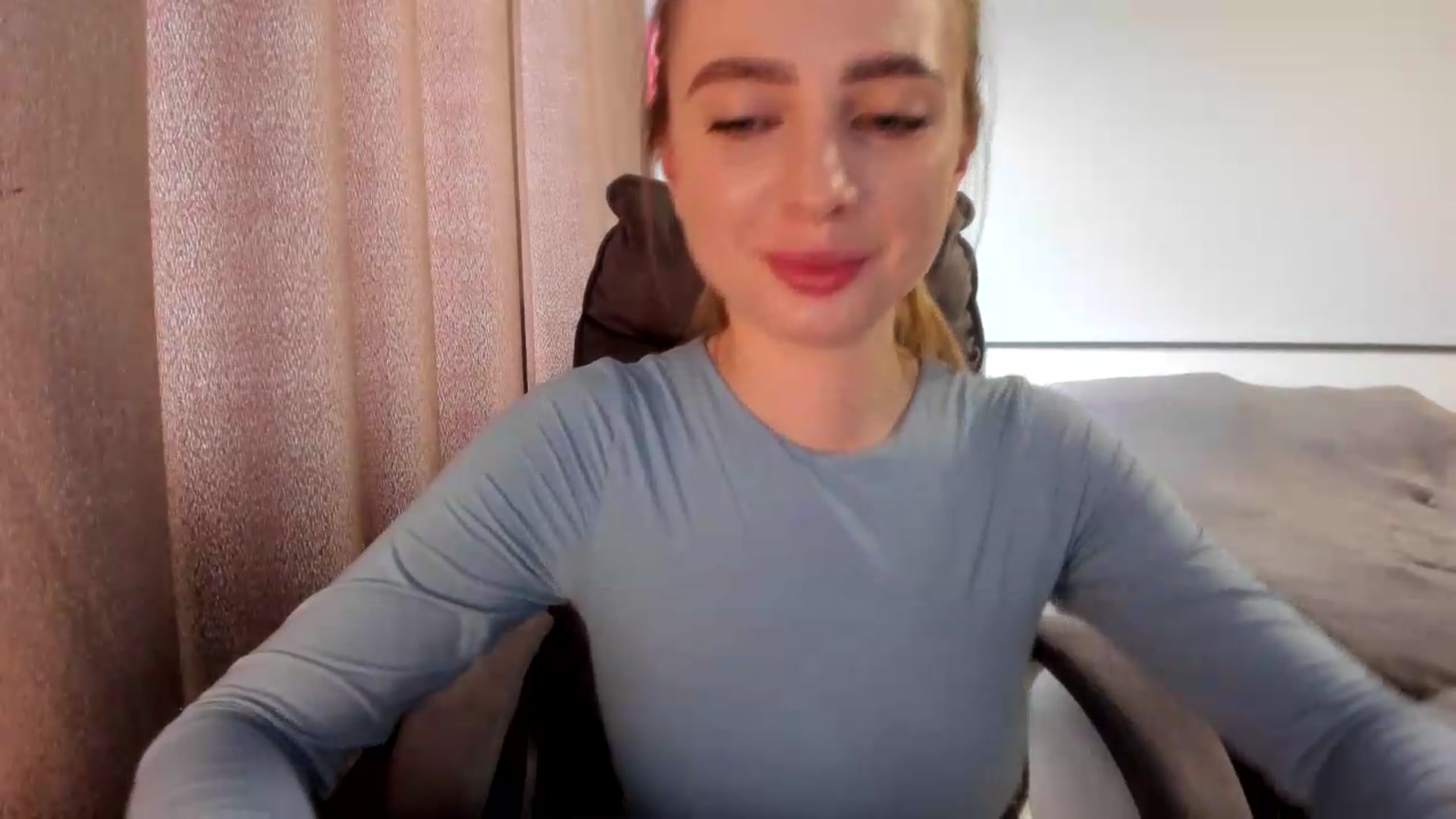 Gallery image thumbnail from Iam_Sasha's myfreecams stream on, 07/24/2026, 13:11 image 10 of 20
