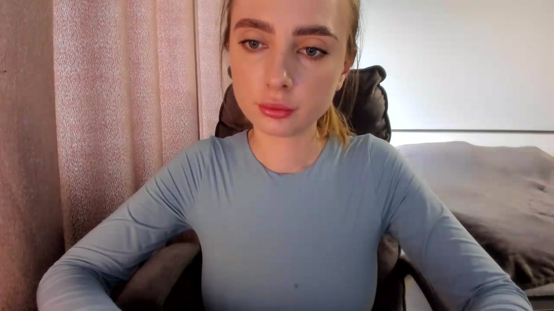 Gallery image thumbnail from Iam_Sasha's myfreecams stream on, 07/24/2026, 13:11 image 11 of 20